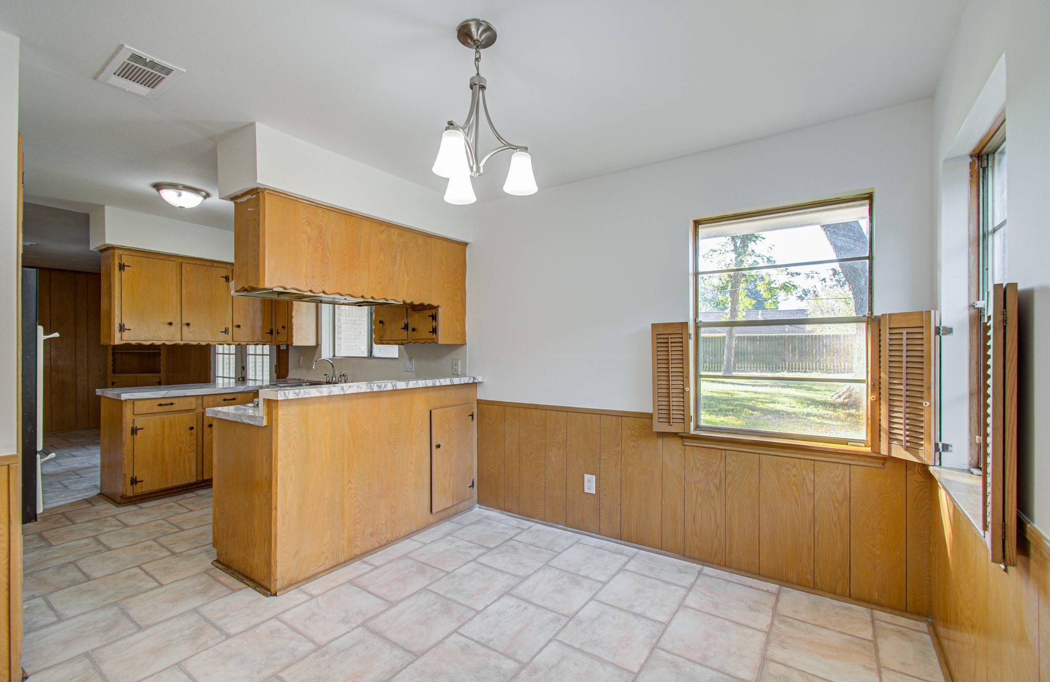 8407 Sharpview Drive, Houston, TX 77036