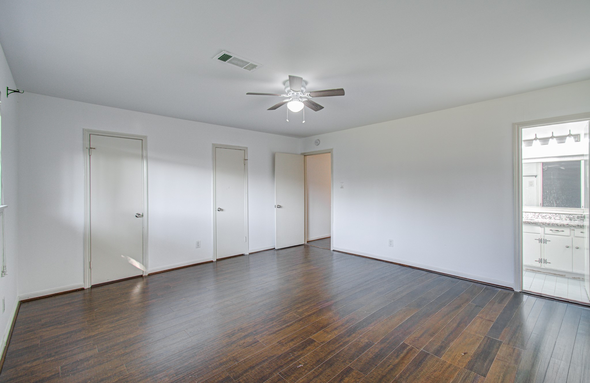 8407 Sharpview Drive, Houston, TX 77036