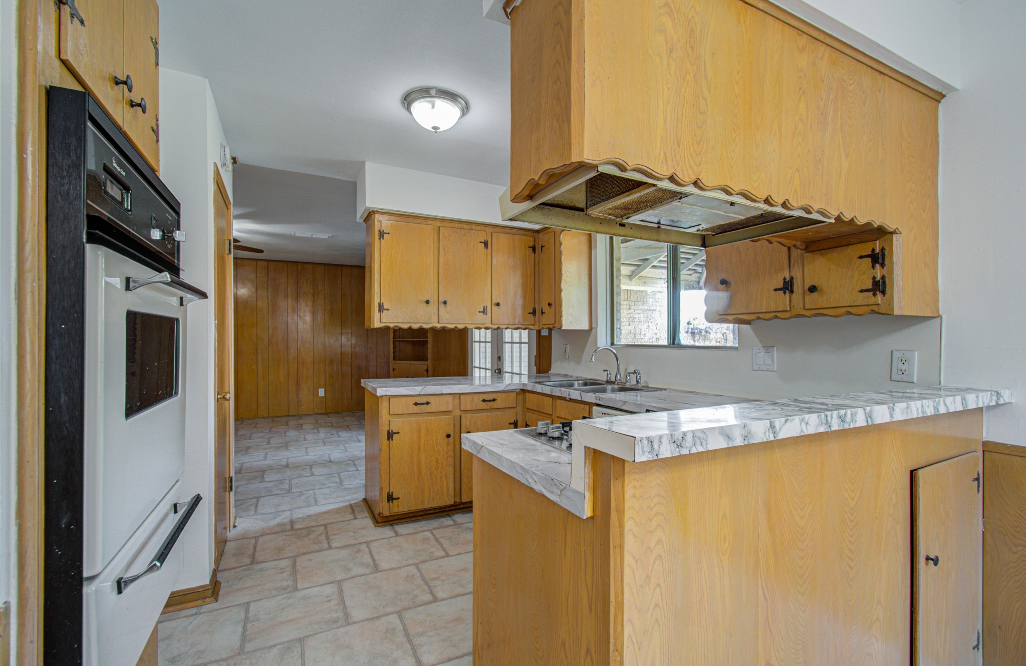8407 Sharpview Drive, Houston, TX 77036