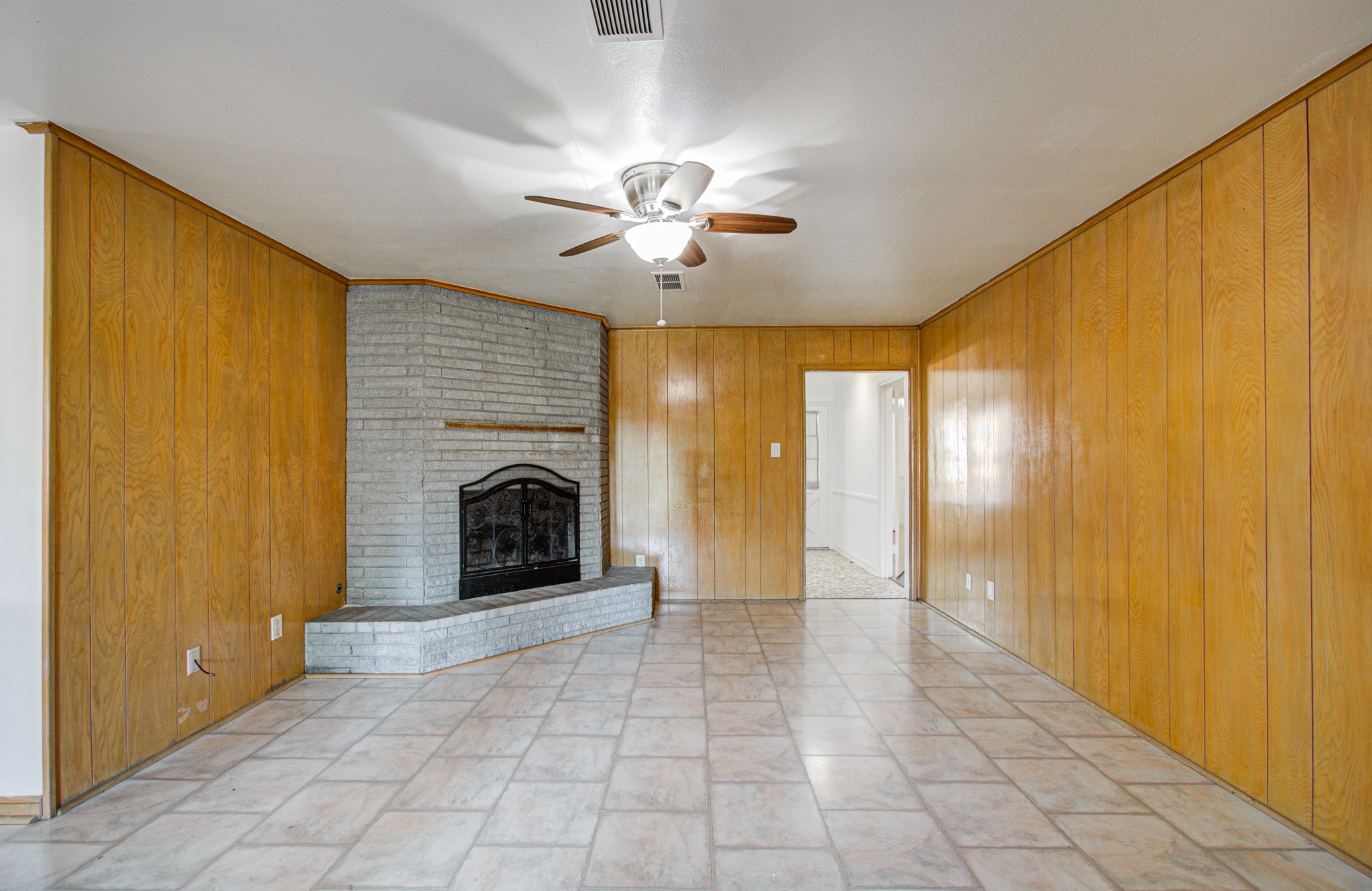 8407 Sharpview Drive, Houston, TX 77036