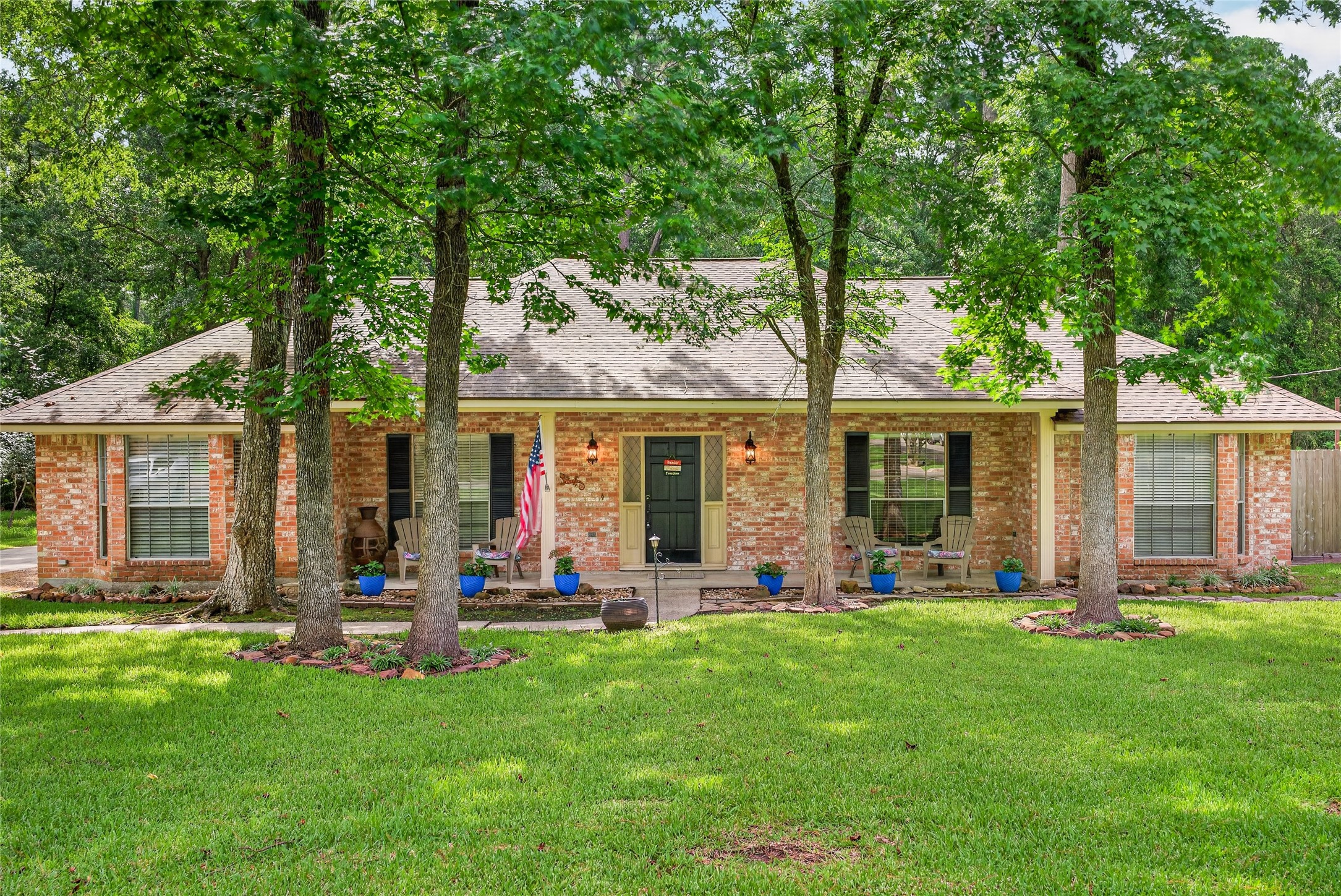 97 Panorama Drive, Panorama Village, TX 77304