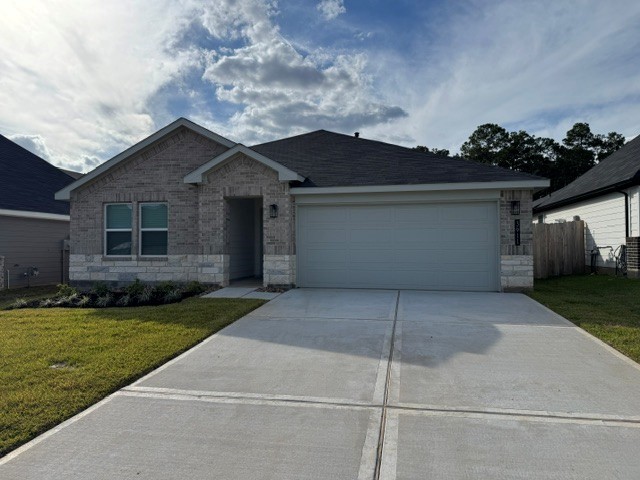 3911 Grizzly Bear Pass, Conroe, TX 77303