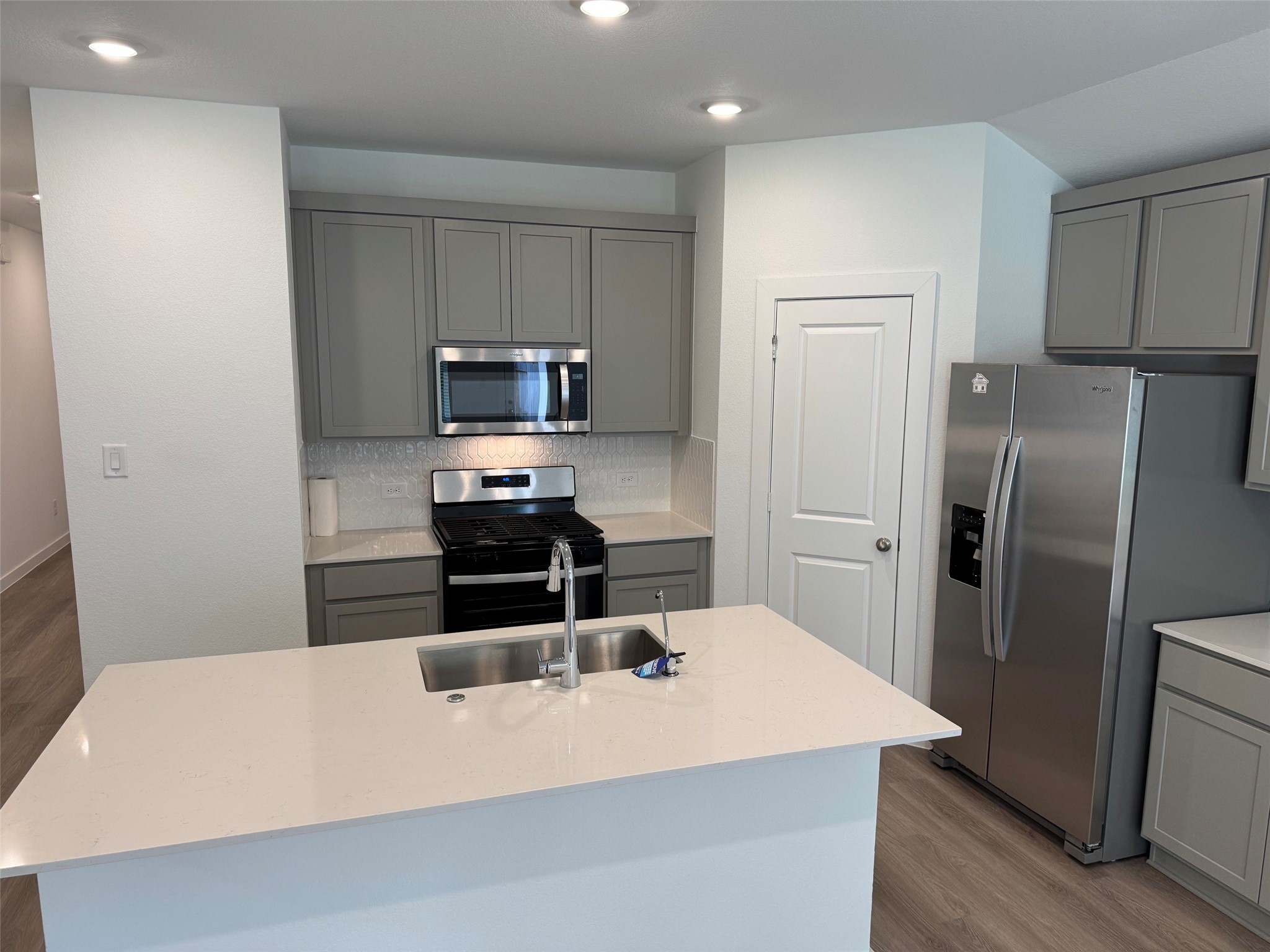 3911 Grizzly Bear Pass, Conroe, TX 77303 3911 Grizzly Bear Pass, Conroe, TX 77303