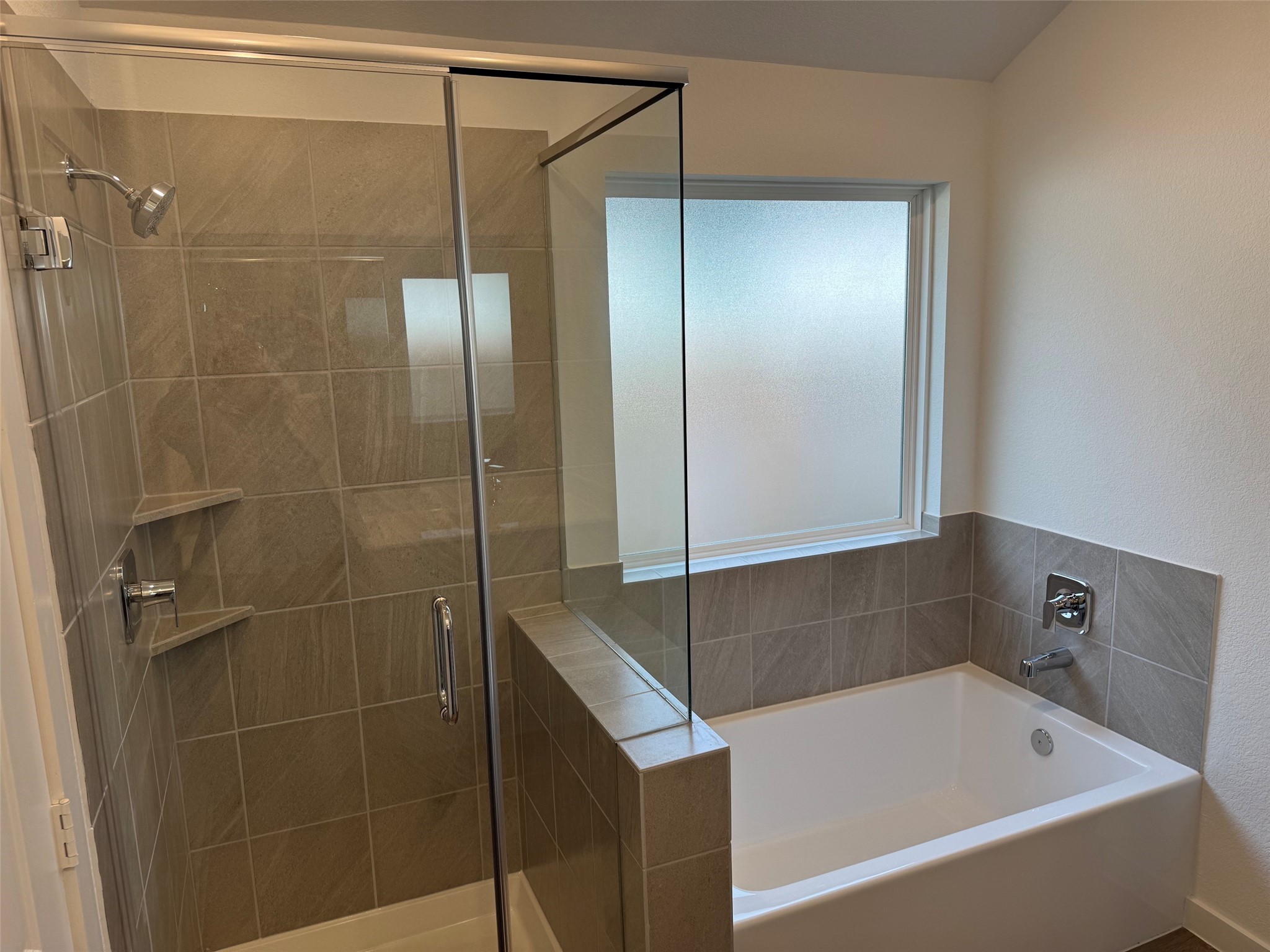 3911 Grizzly Bear Pass, Conroe, TX 77303 3911 Grizzly Bear Pass, Conroe, TX 77303