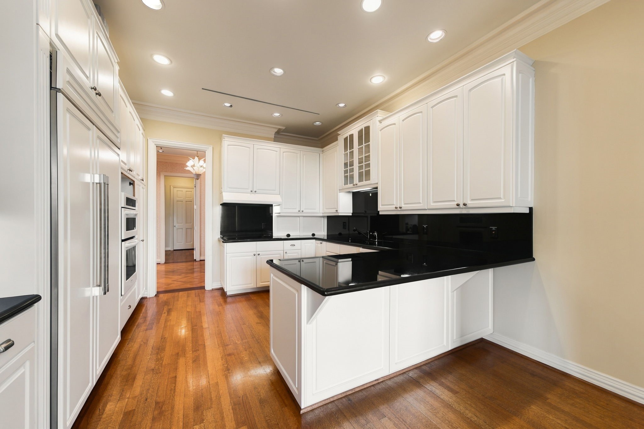 2121 Kirby Drive, #13NE, Houston, TX 77019