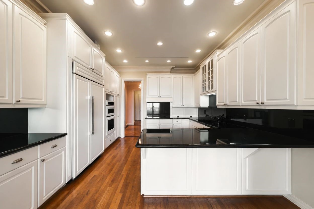 2121 Kirby Drive, #13NE, Houston, TX 77019