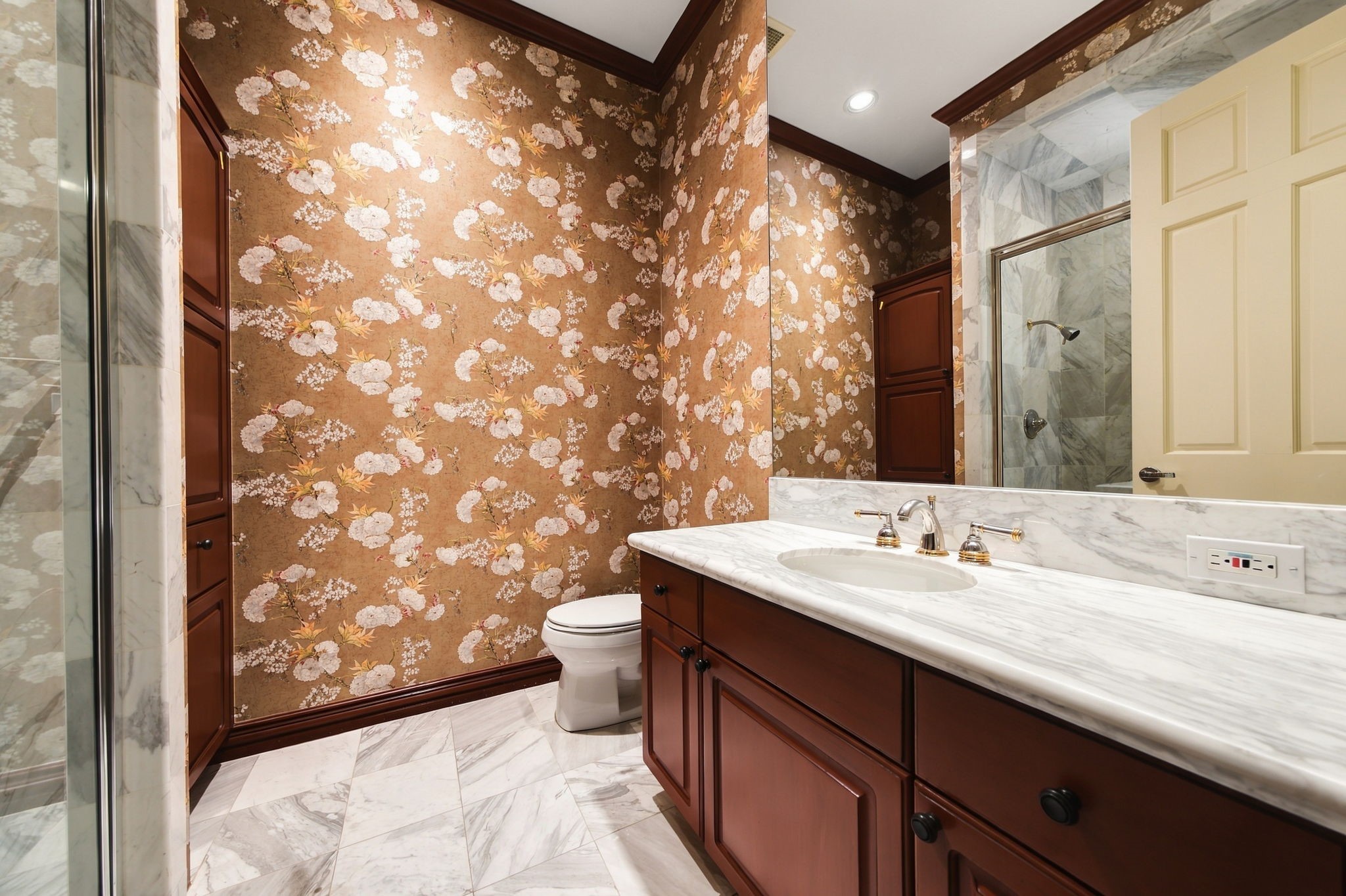 2121 Kirby Drive, #13NE, Houston, TX 77019