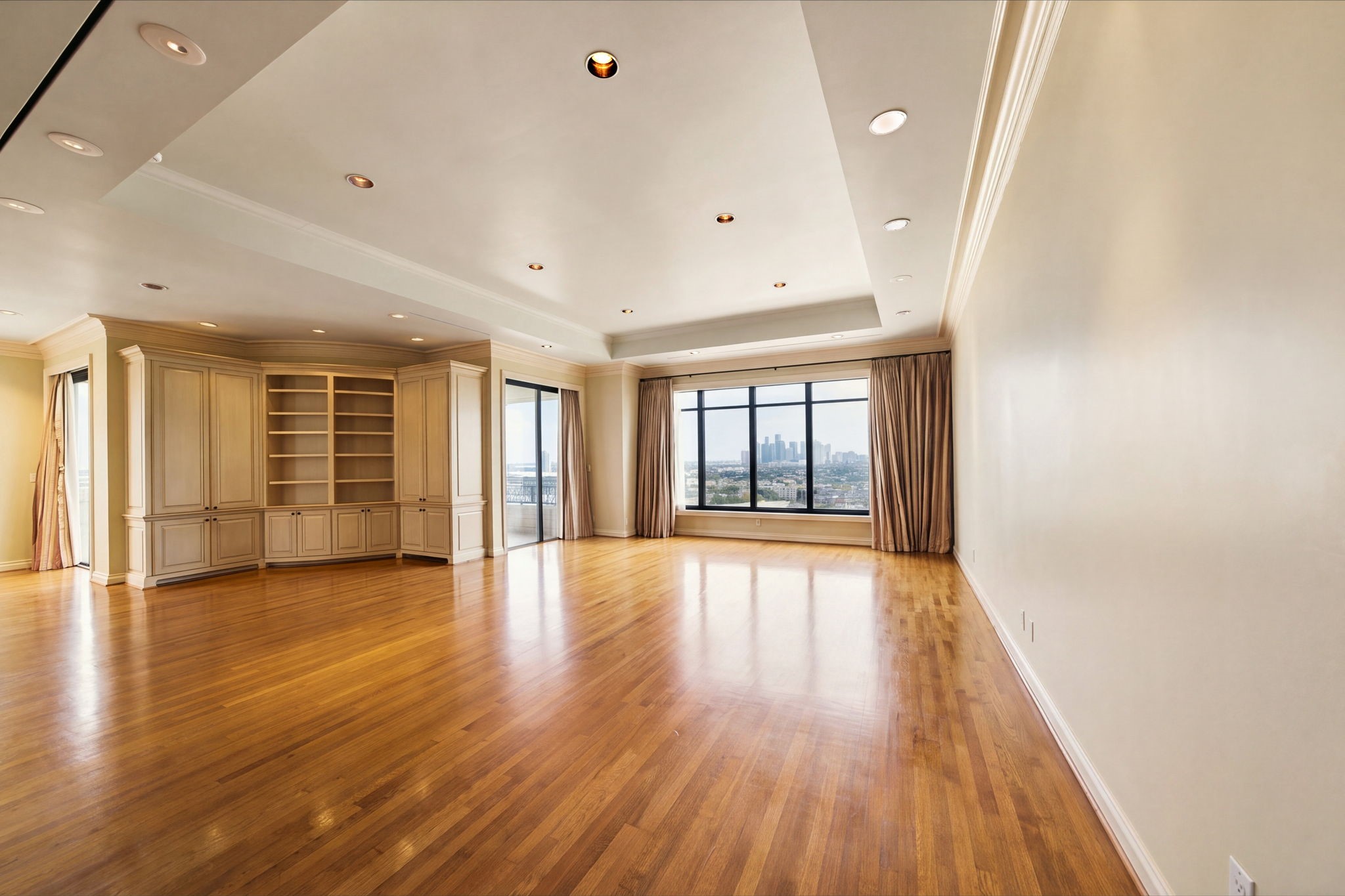 2121 Kirby Drive, #13NE, Houston, TX 77019 2121 Kirby Drive, #13NE, Houston, TX 77019