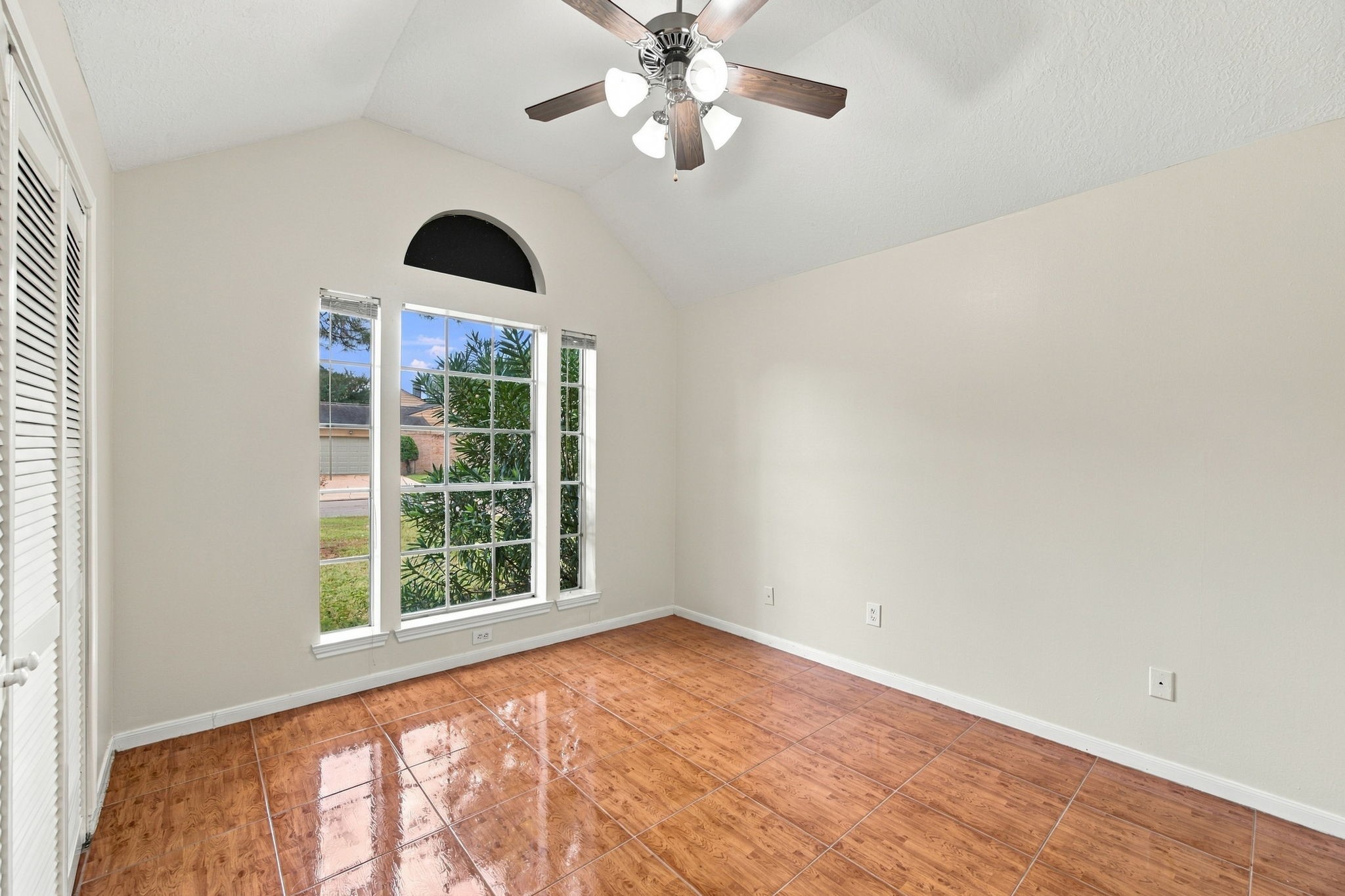 Secondary bedroom with plenty of natural light.