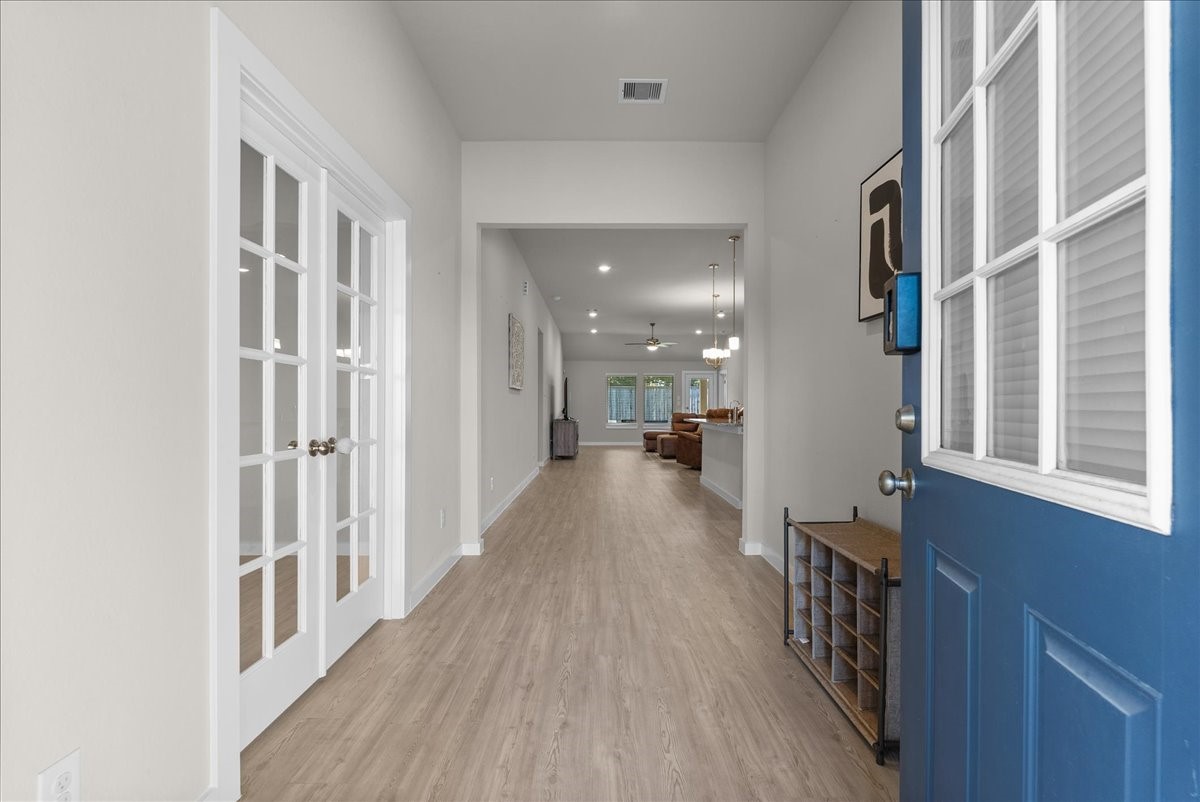 1204 Filly Creek Drive, Alvin, TX 77511