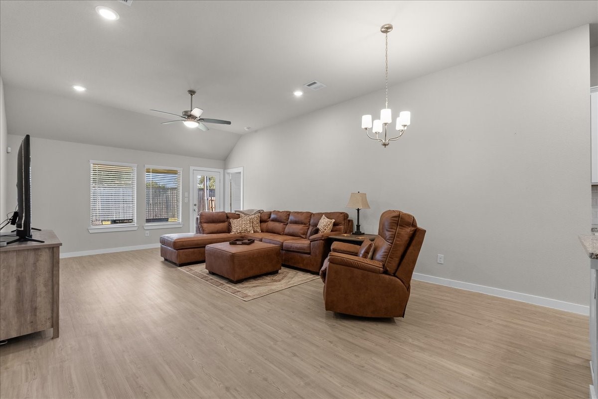 1204 Filly Creek Drive, Alvin, TX 77511