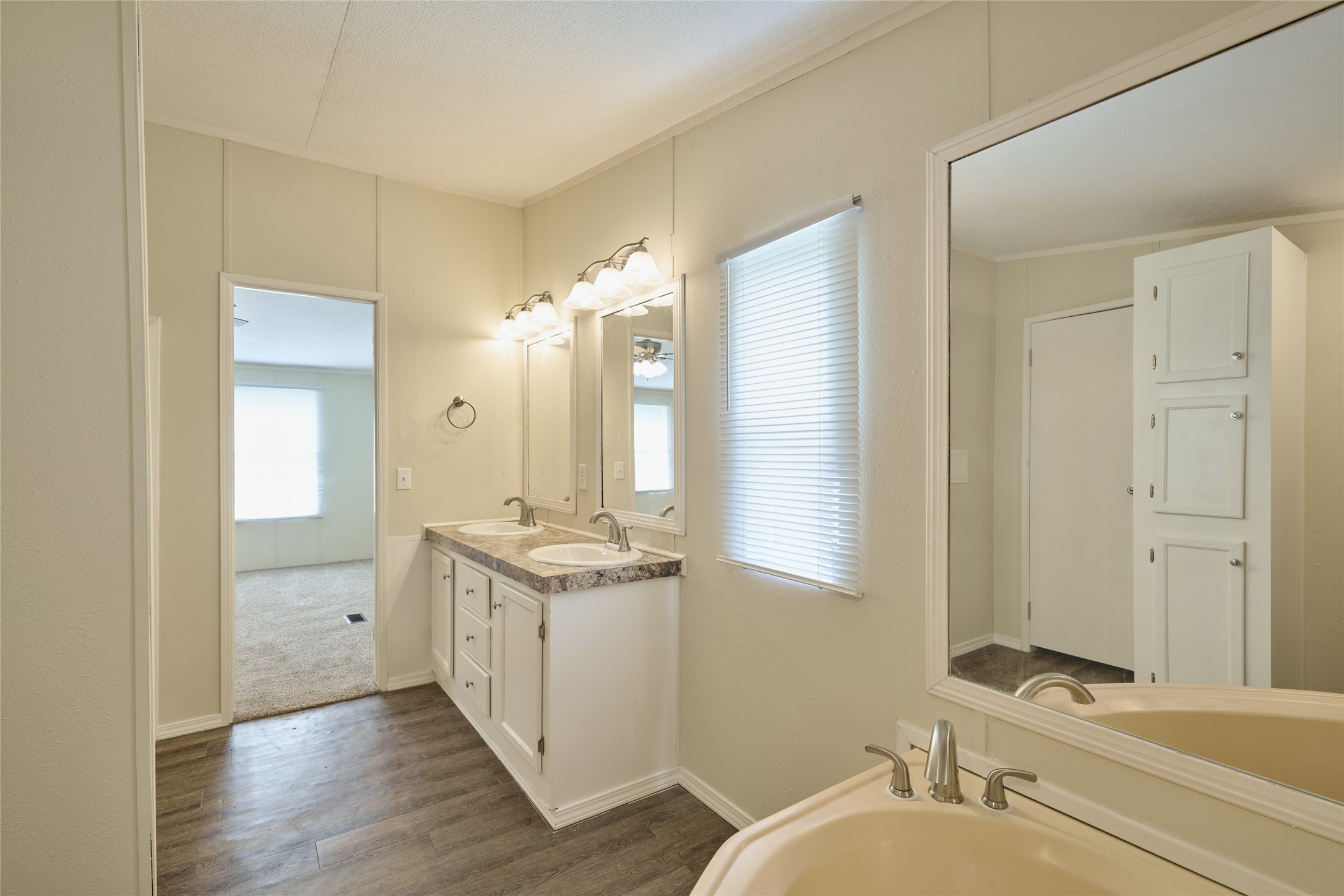 16500 Brittany Way, Conroe, TX 77306