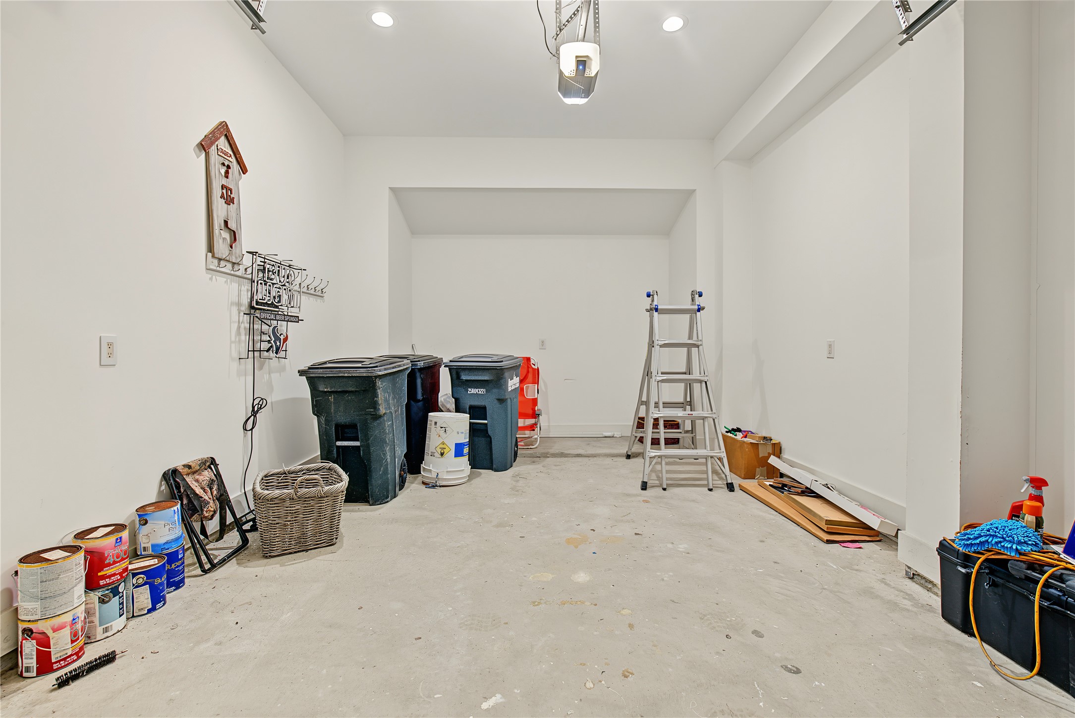 10 Islamorada, Hitchcock, TX 77563