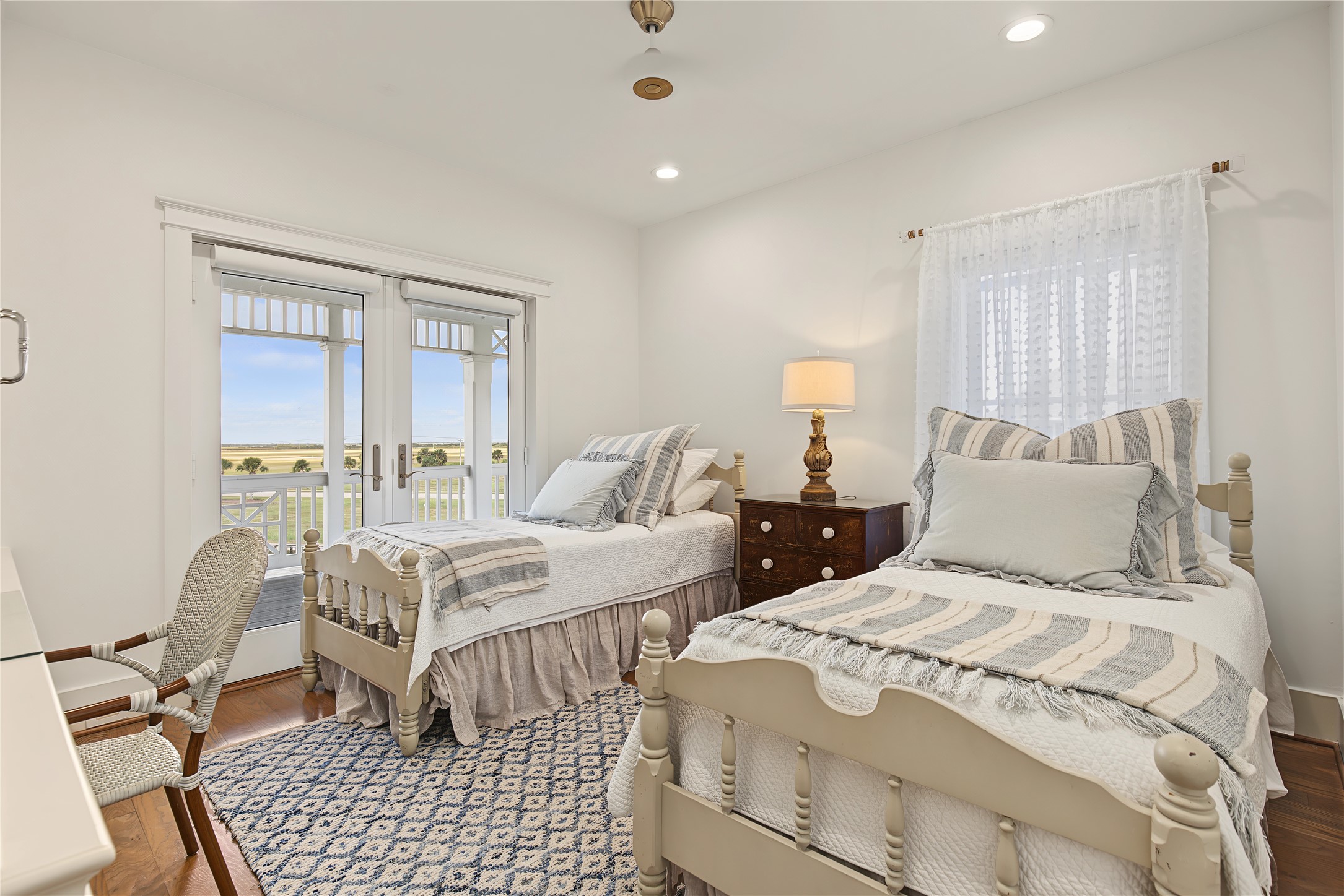 10 Islamorada, Hitchcock, TX 77563