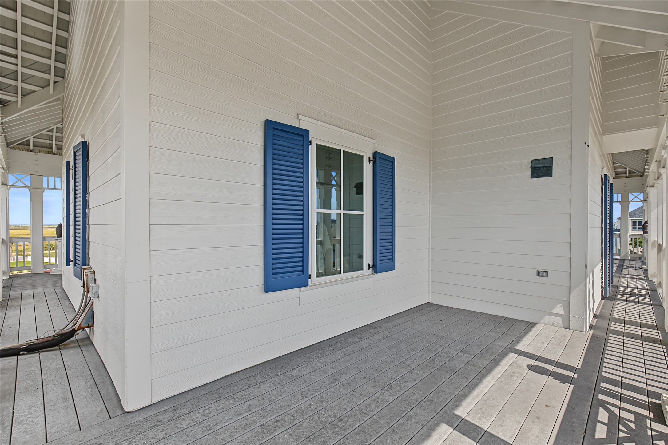 10 Islamorada, Hitchcock, TX 77563