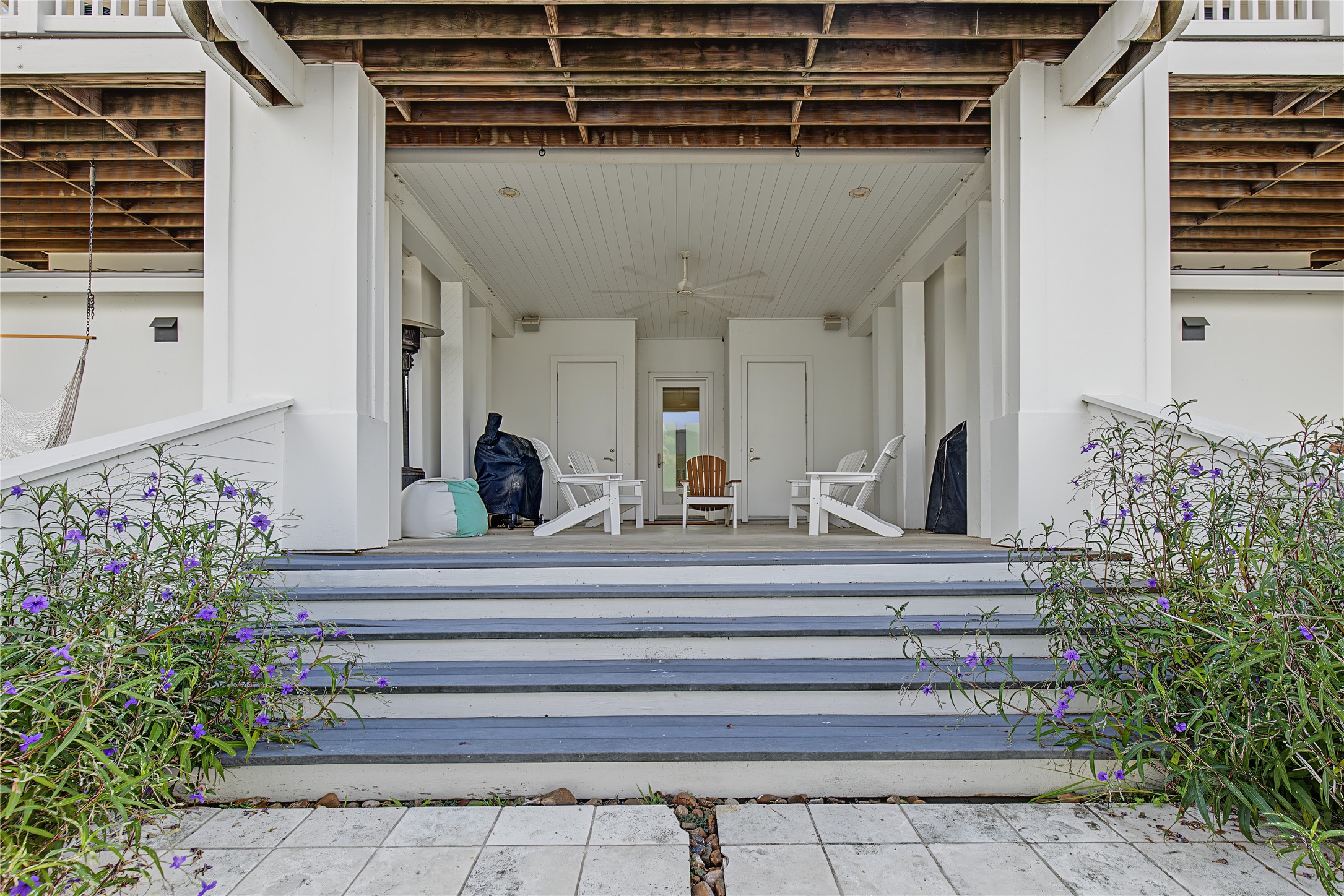 10 Islamorada, Hitchcock, TX 77563