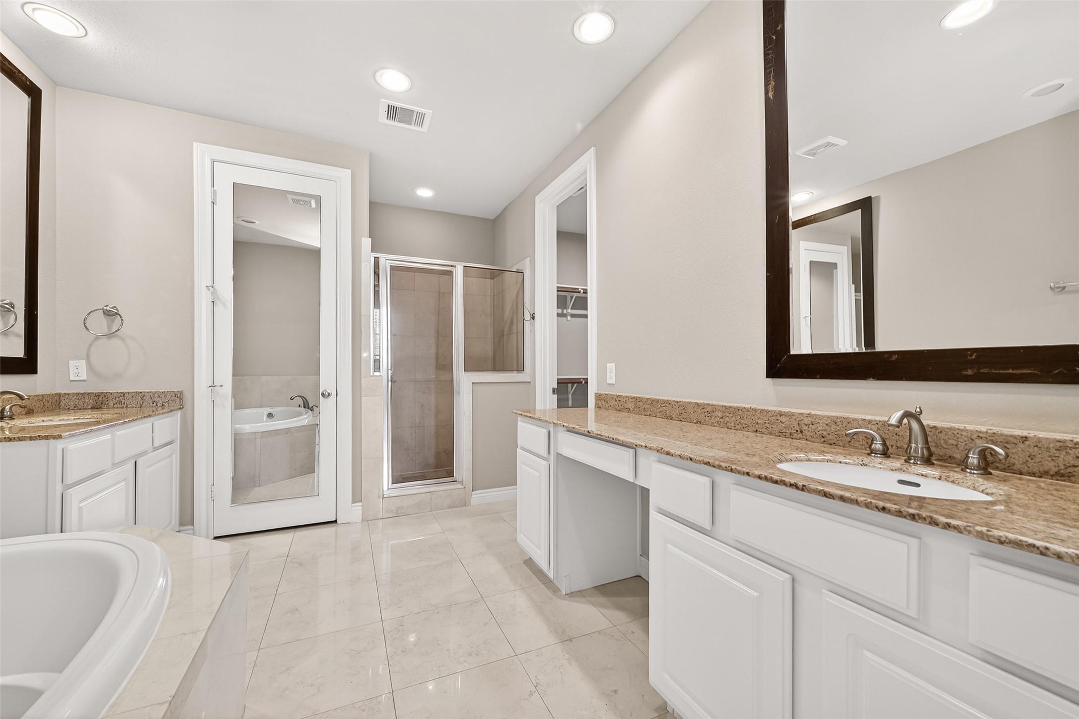 8810 Lakeshore Bend Drive, Houston, TX 77080