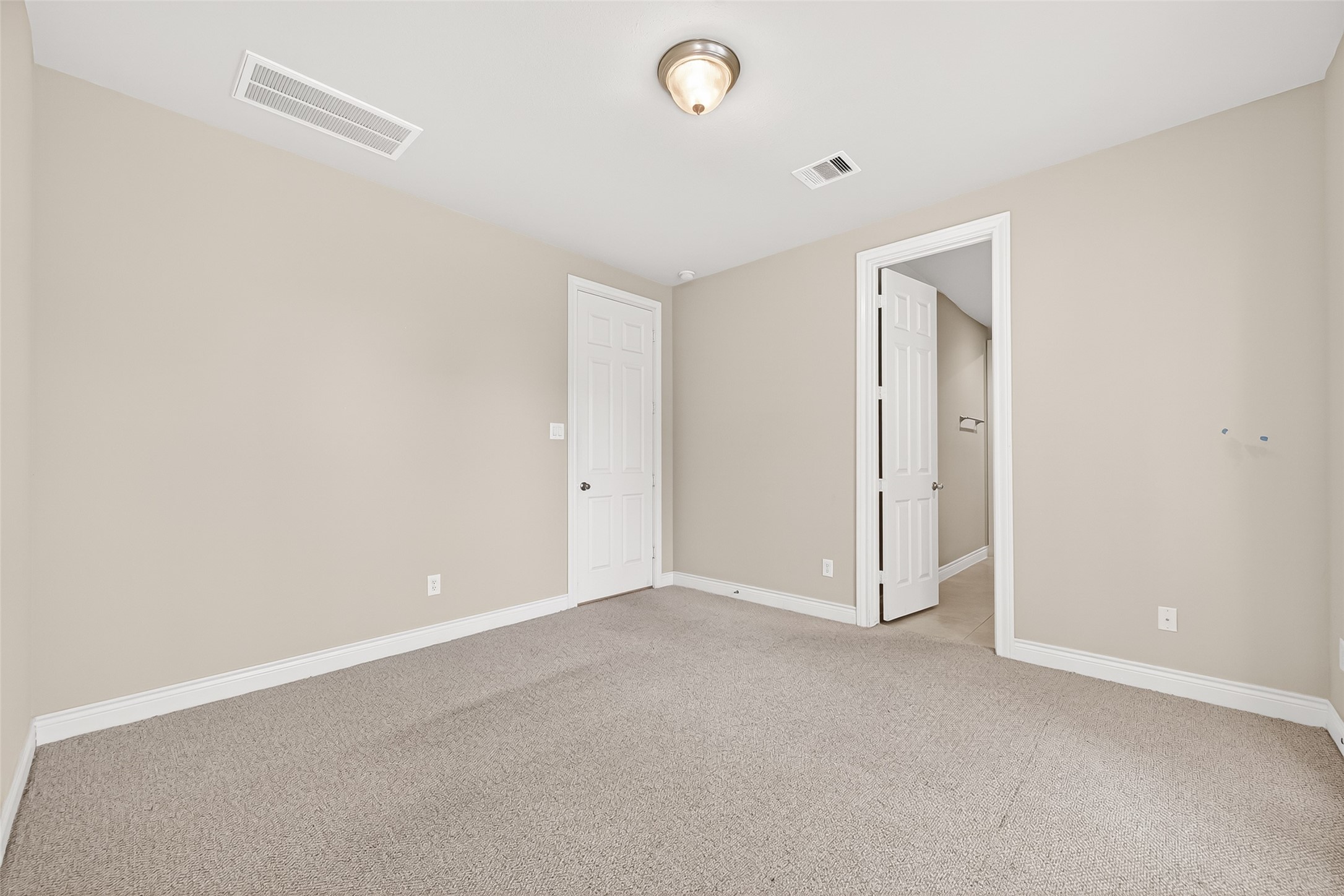 8810 Lakeshore Bend Drive, Houston, TX 77080