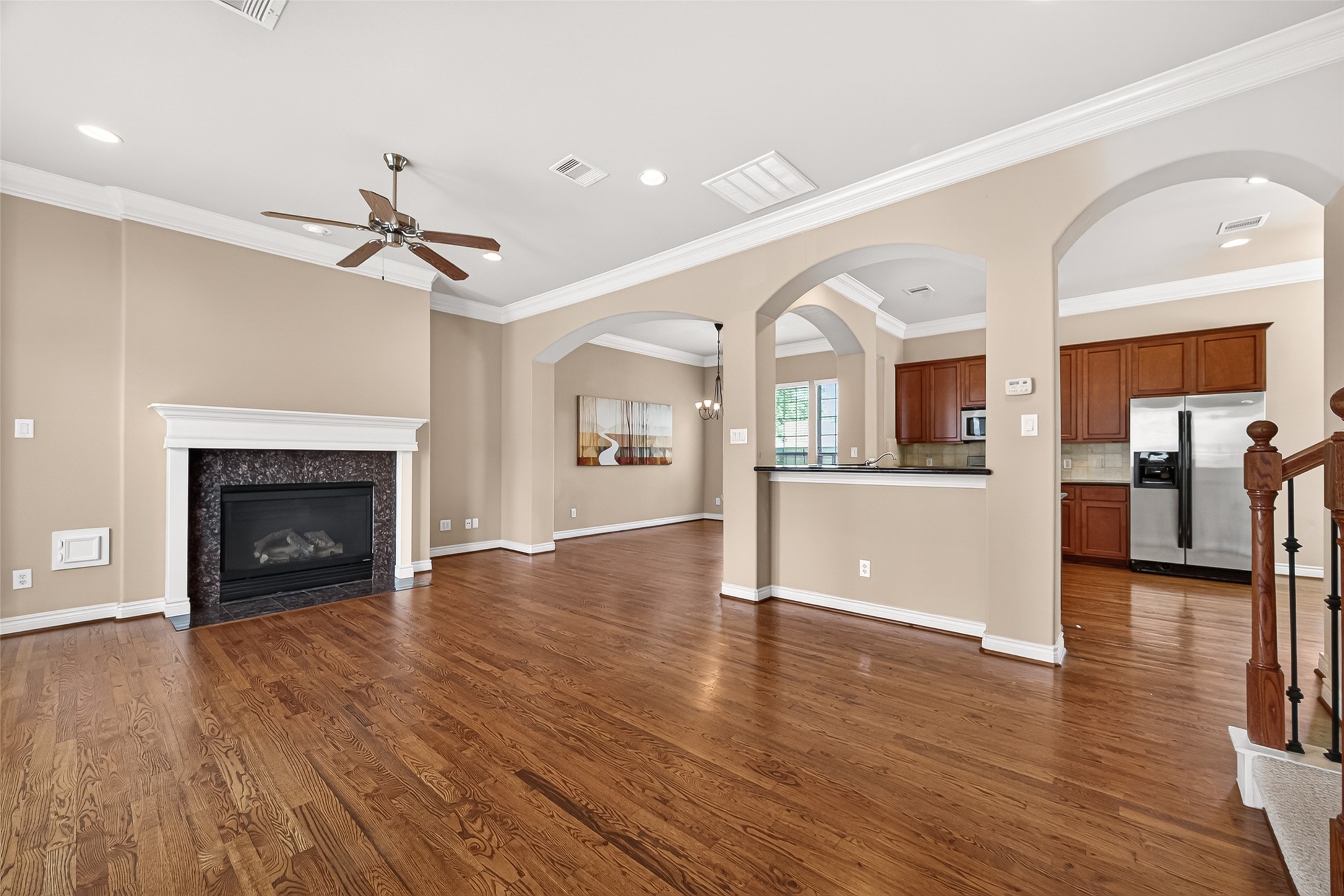8810 Lakeshore Bend Drive, Houston, TX 77080 8810 Lakeshore Bend Drive, Houston, TX 77080