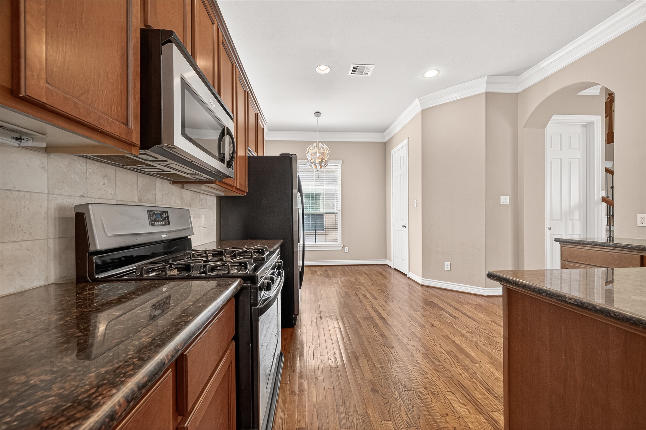 8810 Lakeshore Bend Drive, Houston, TX 77080