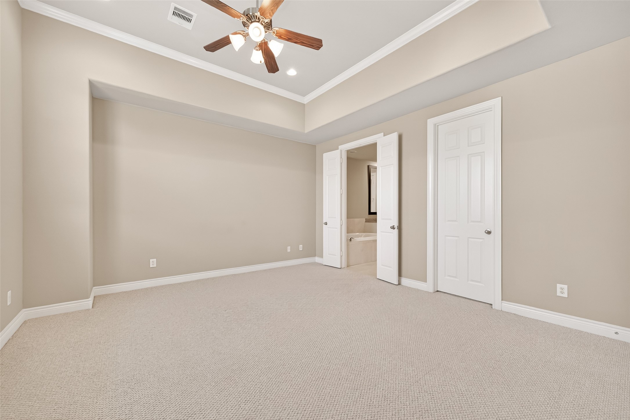 8810 Lakeshore Bend Drive, Houston, TX 77080