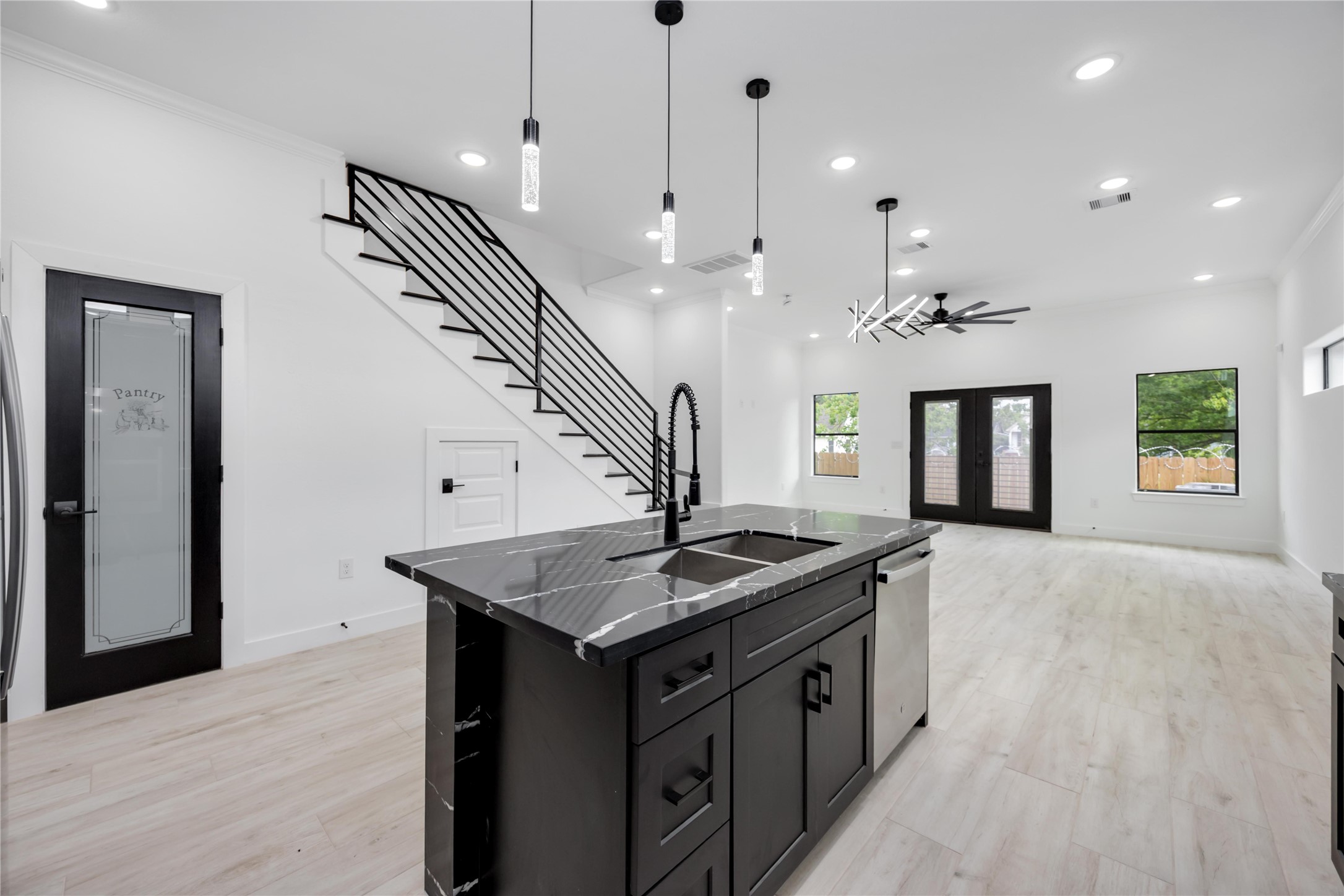 3020 Retta Street, Houston, TX 77026