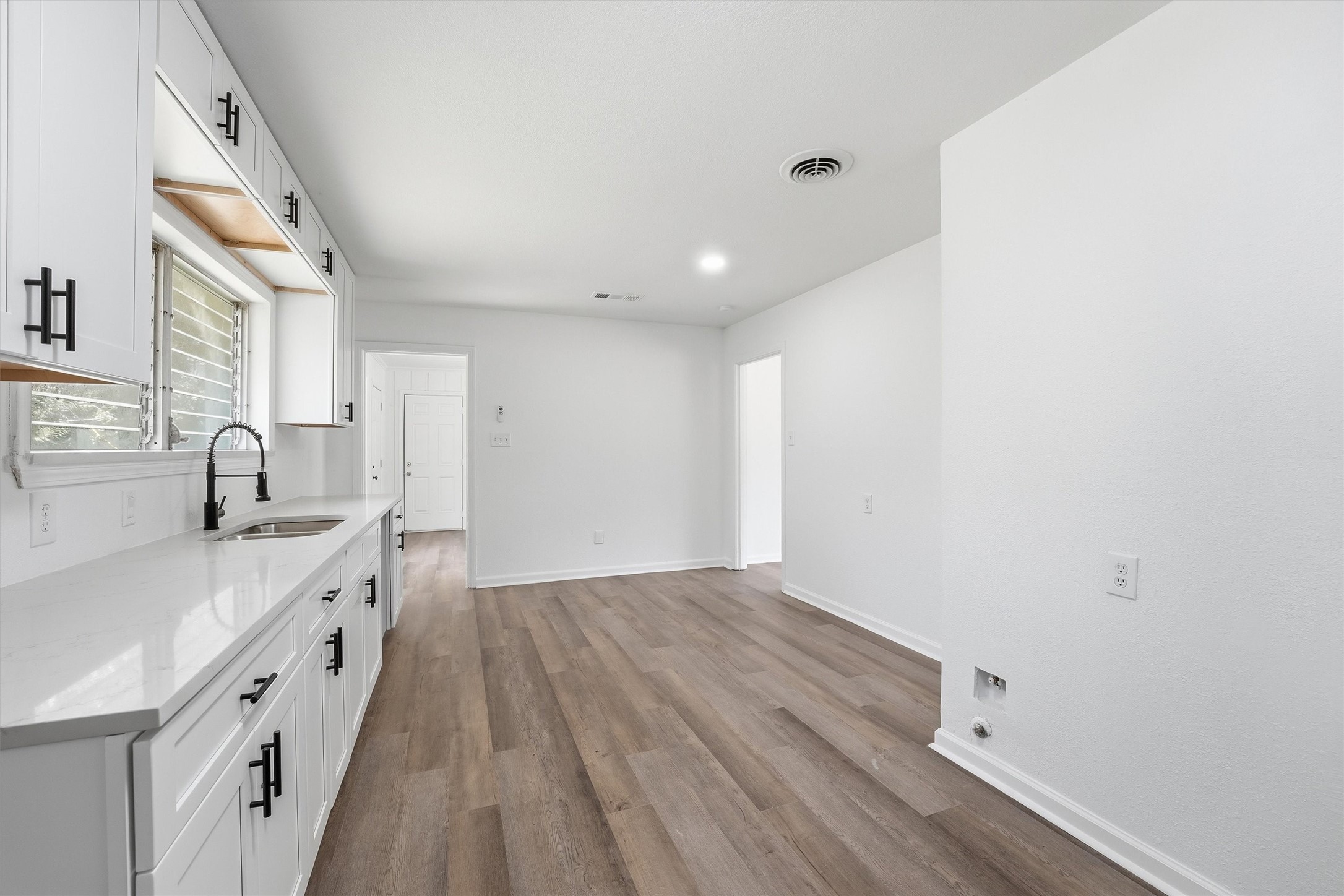 5002 Live Oak Drive, Texas City, TX 77591