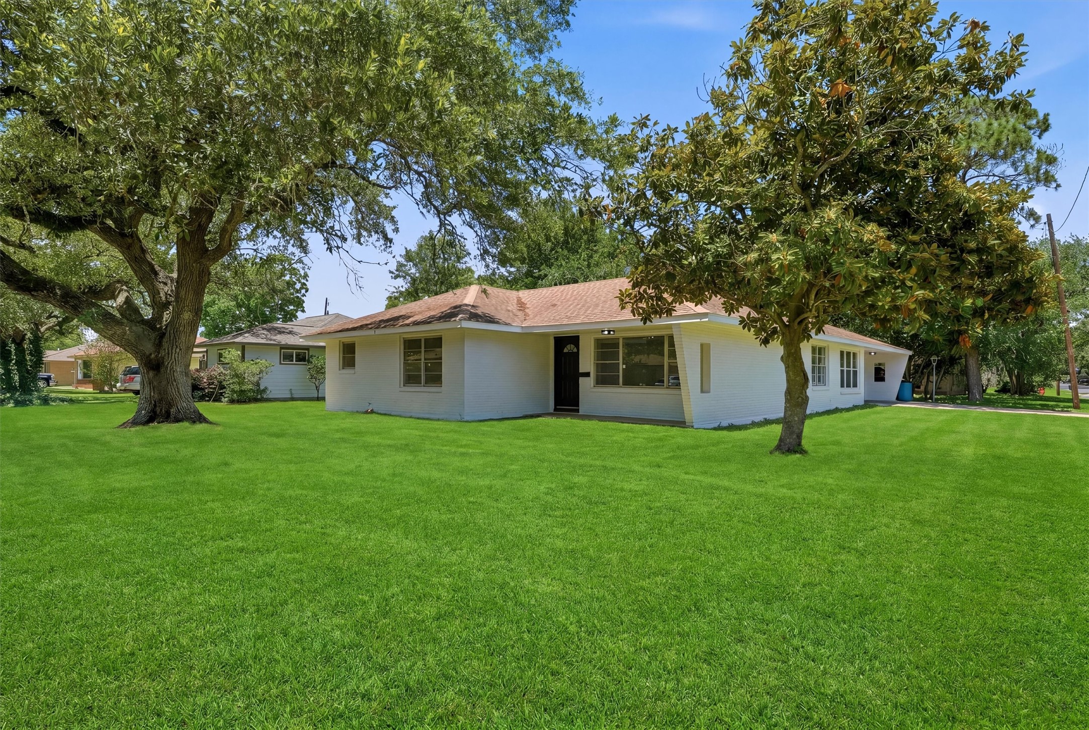 5002 Live Oak Drive, Texas City, TX 77591 5002 Live Oak Drive, Texas City, TX 77591