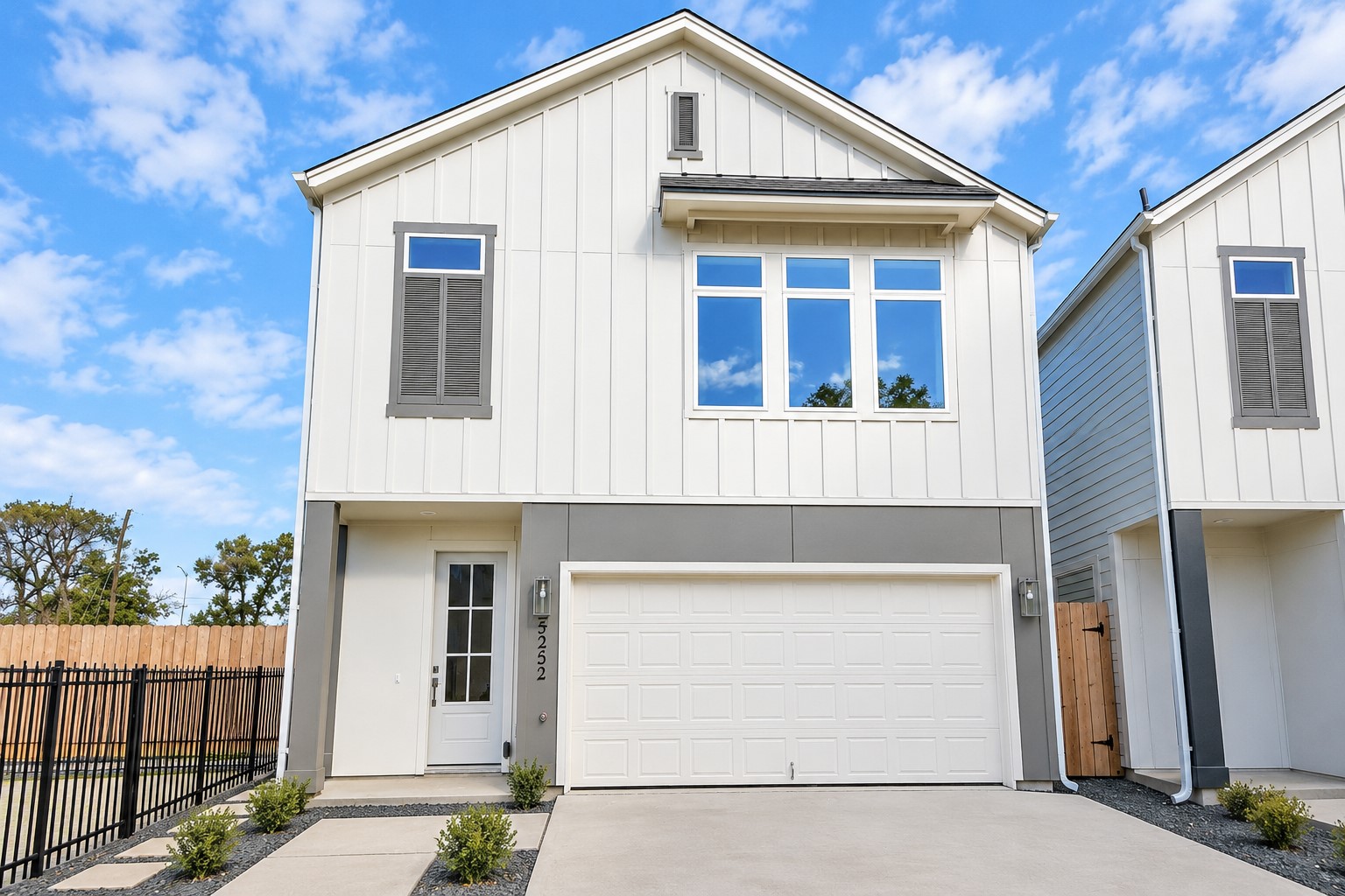 5252 Texas Street, Houston, TX 77011 5252 Texas Street, Houston, TX 77011