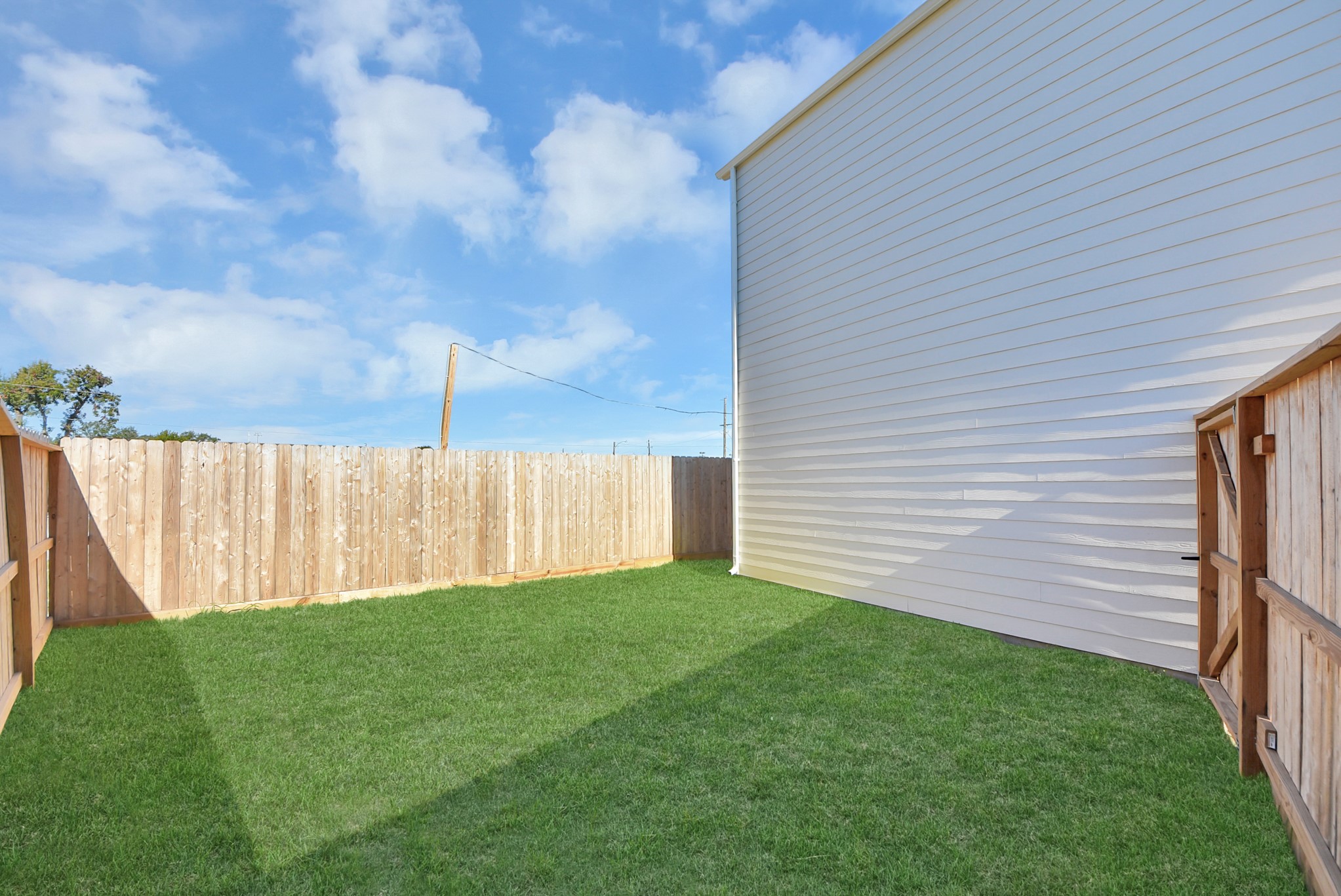 5252 Texas Street, Houston, TX 77011