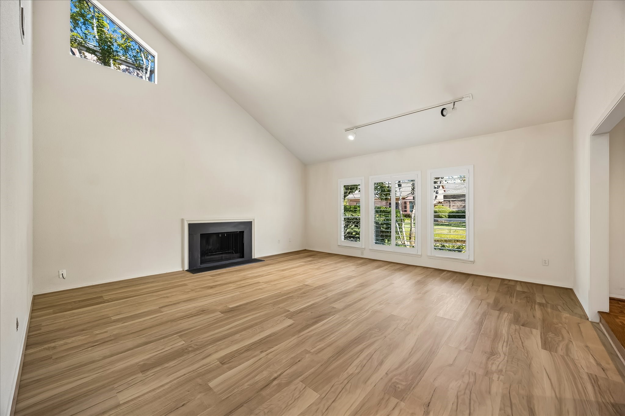 2725 S Glen Haven Boulevard, Houston, TX 77025