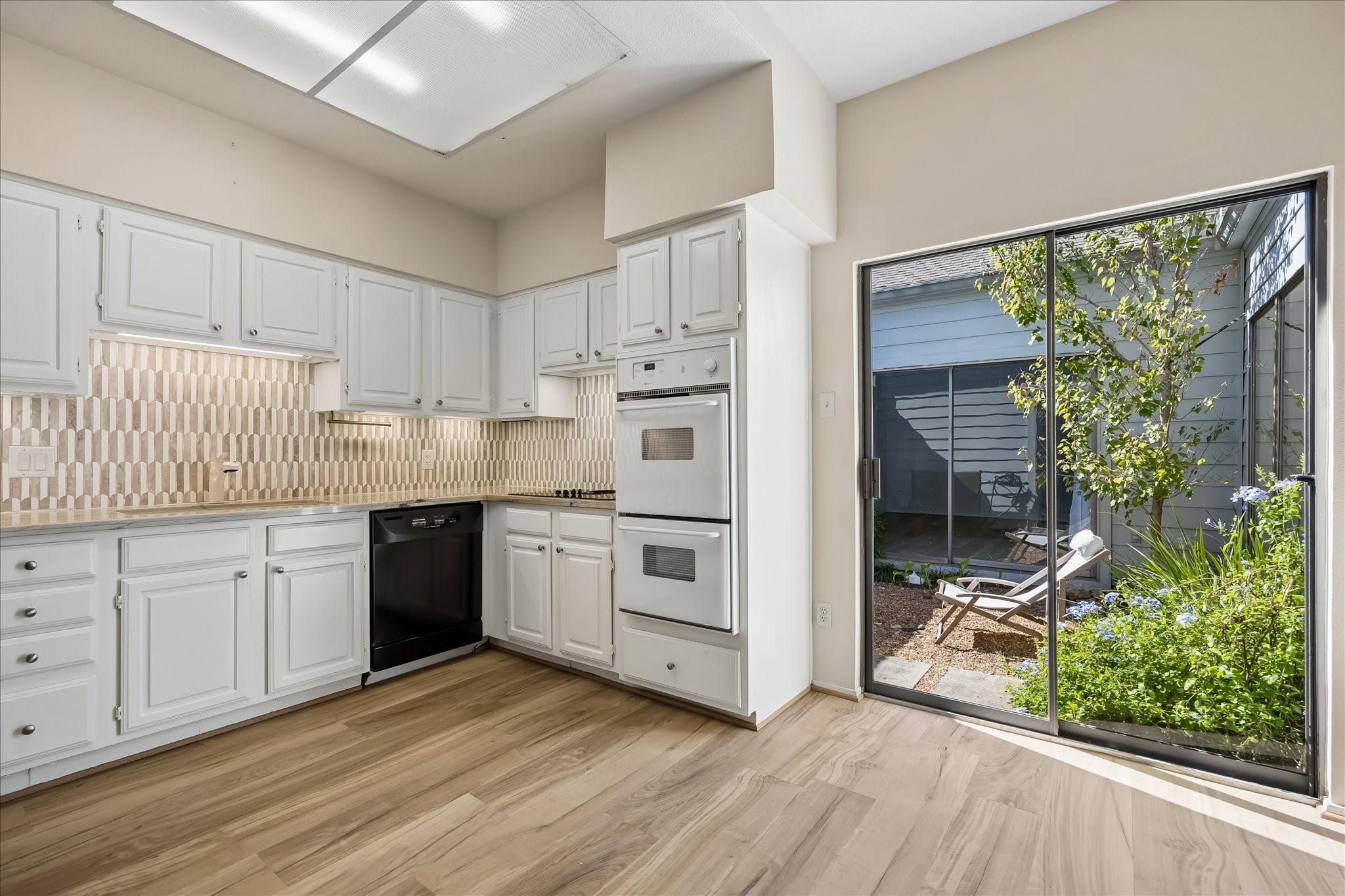 2725 S Glen Haven Boulevard, Houston, TX 77025