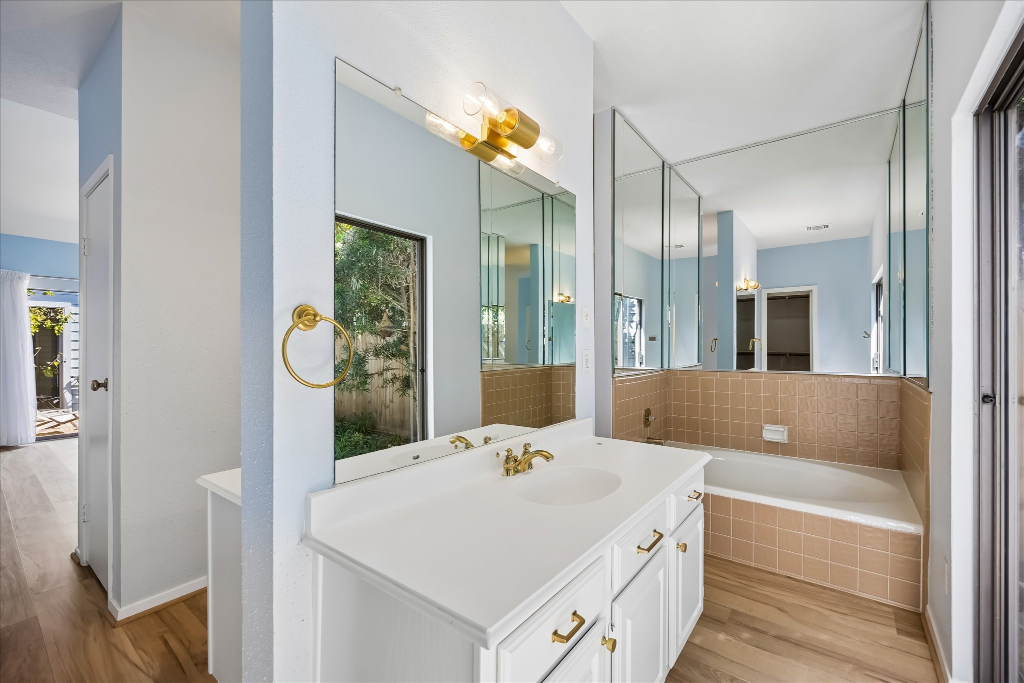 2725 S Glen Haven Boulevard, Houston, TX 77025