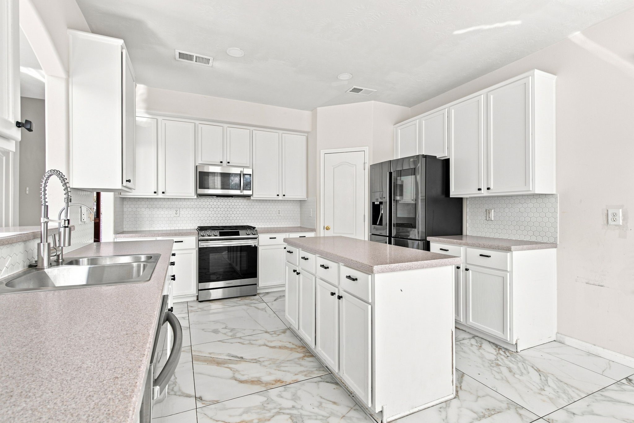 11122 W Cyrus Drive, Houston, TX 77064