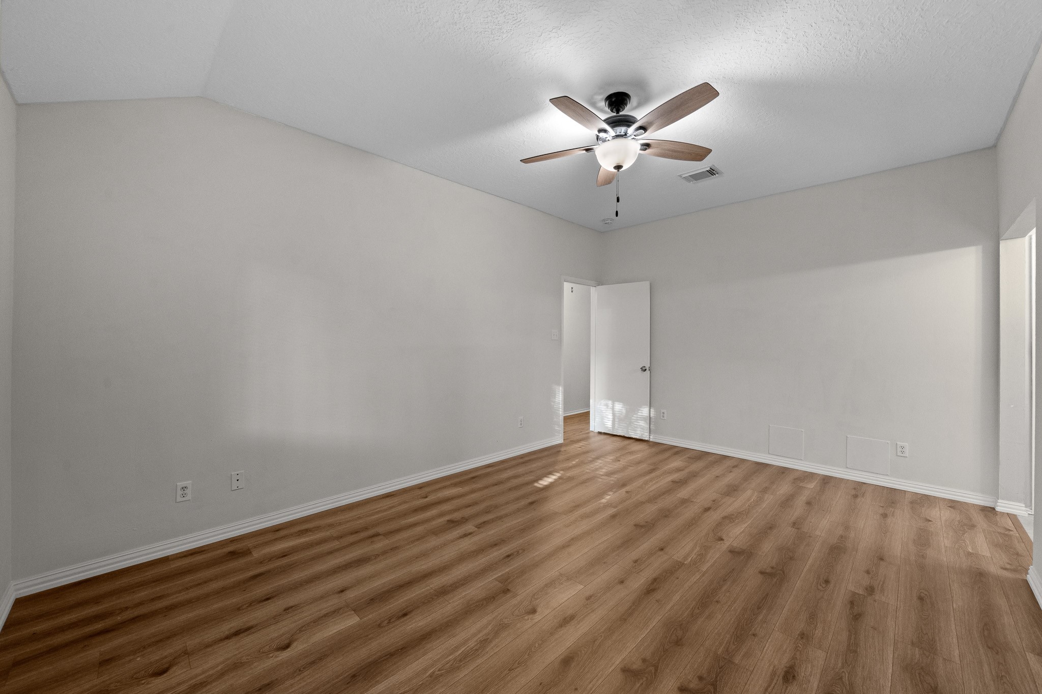 15506 Appleridge Drive, Houston, TX 77489