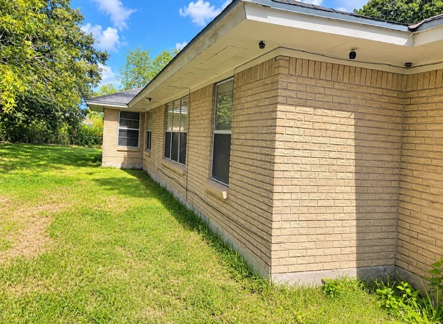 8002 County Road 172, Alvin, TX 77511 8002 County Road 172, Alvin, TX 77511