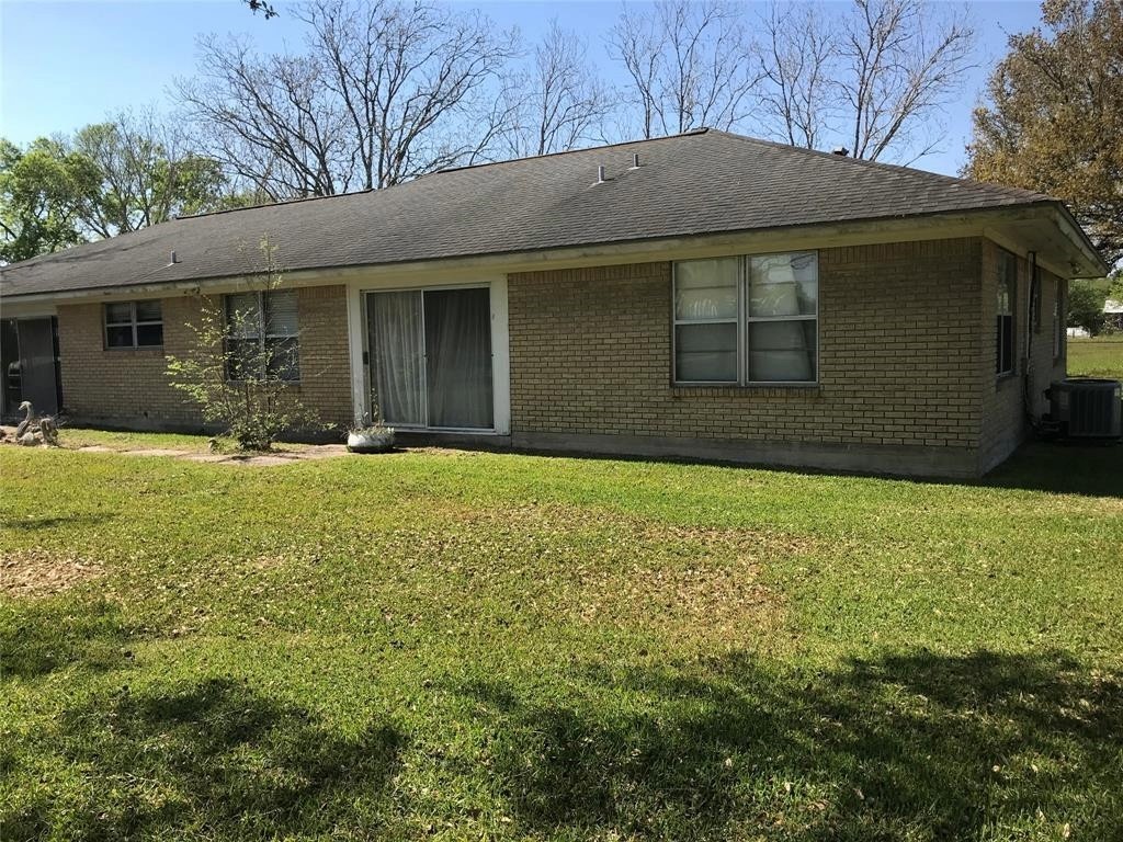 8002 County Road 172, Alvin, TX 77511 8002 County Road 172, Alvin, TX 77511