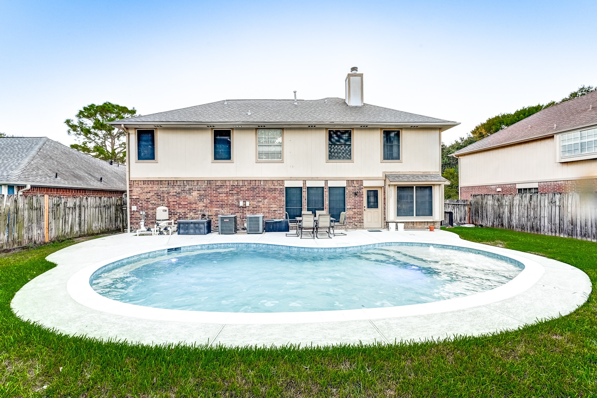 2004 Saber Court, League City, TX 77573