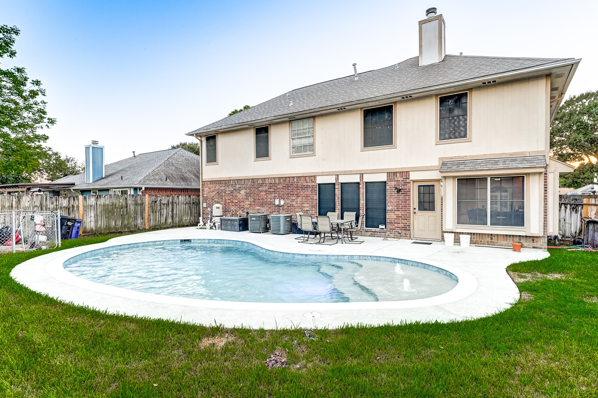 2004 Saber Court, League City, TX 77573