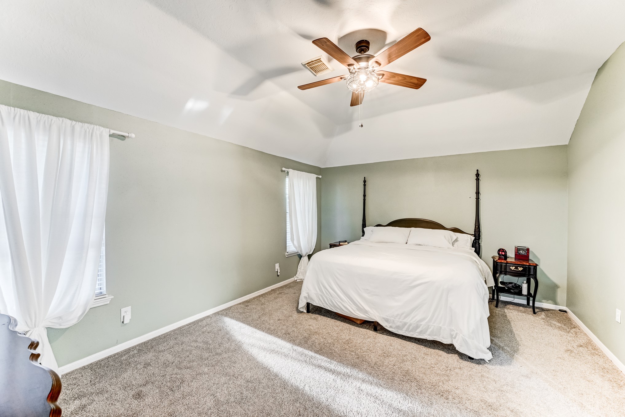 2004 Saber Court, League City, TX 77573