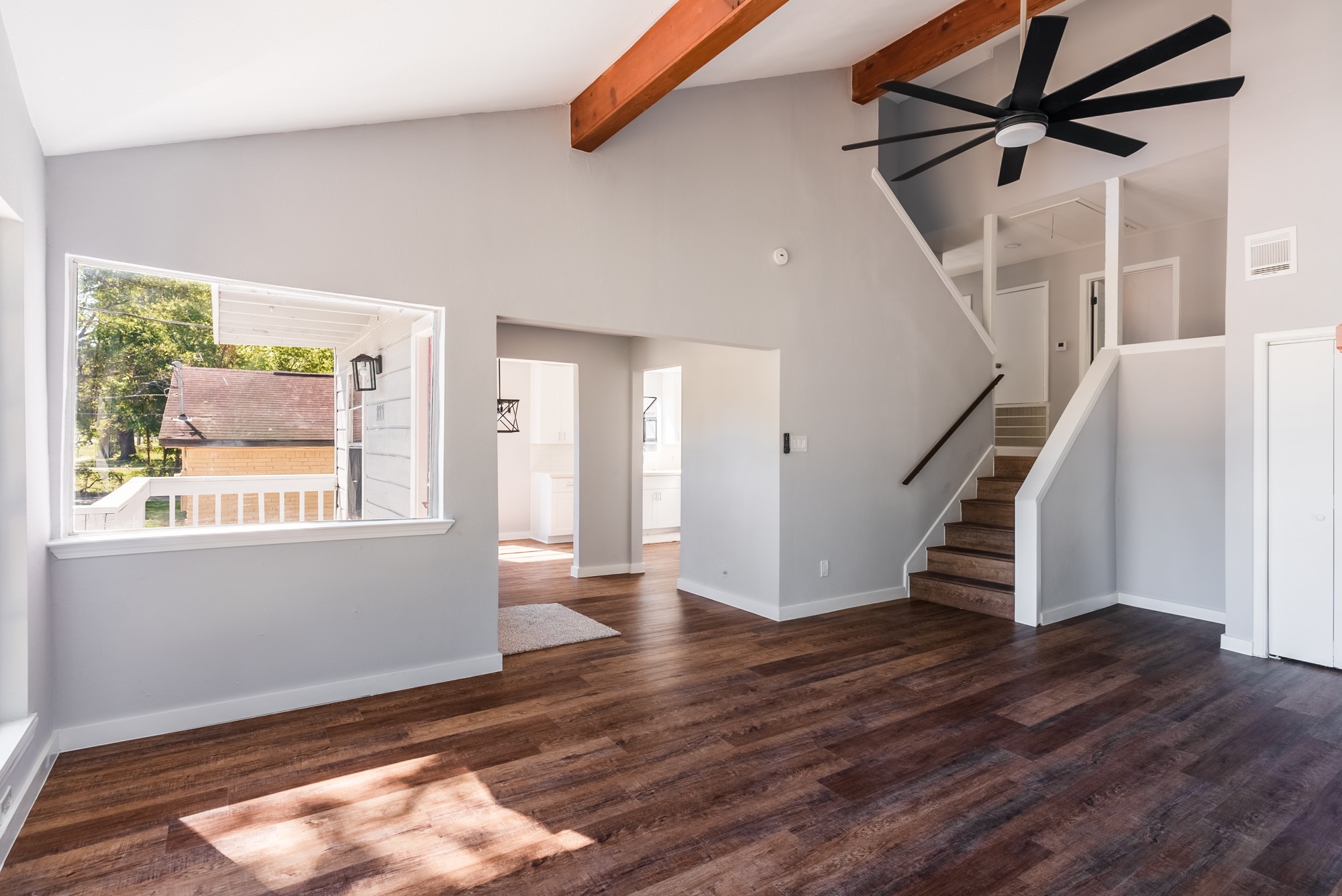 811 N 10th Street, Richmond, TX 77469