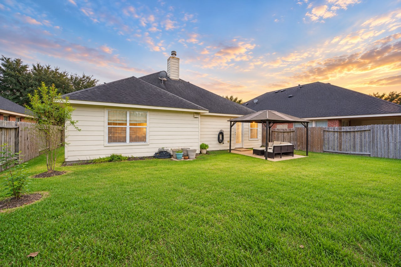 8019 Thorncroft Manor Lane, Richmond, TX 77407