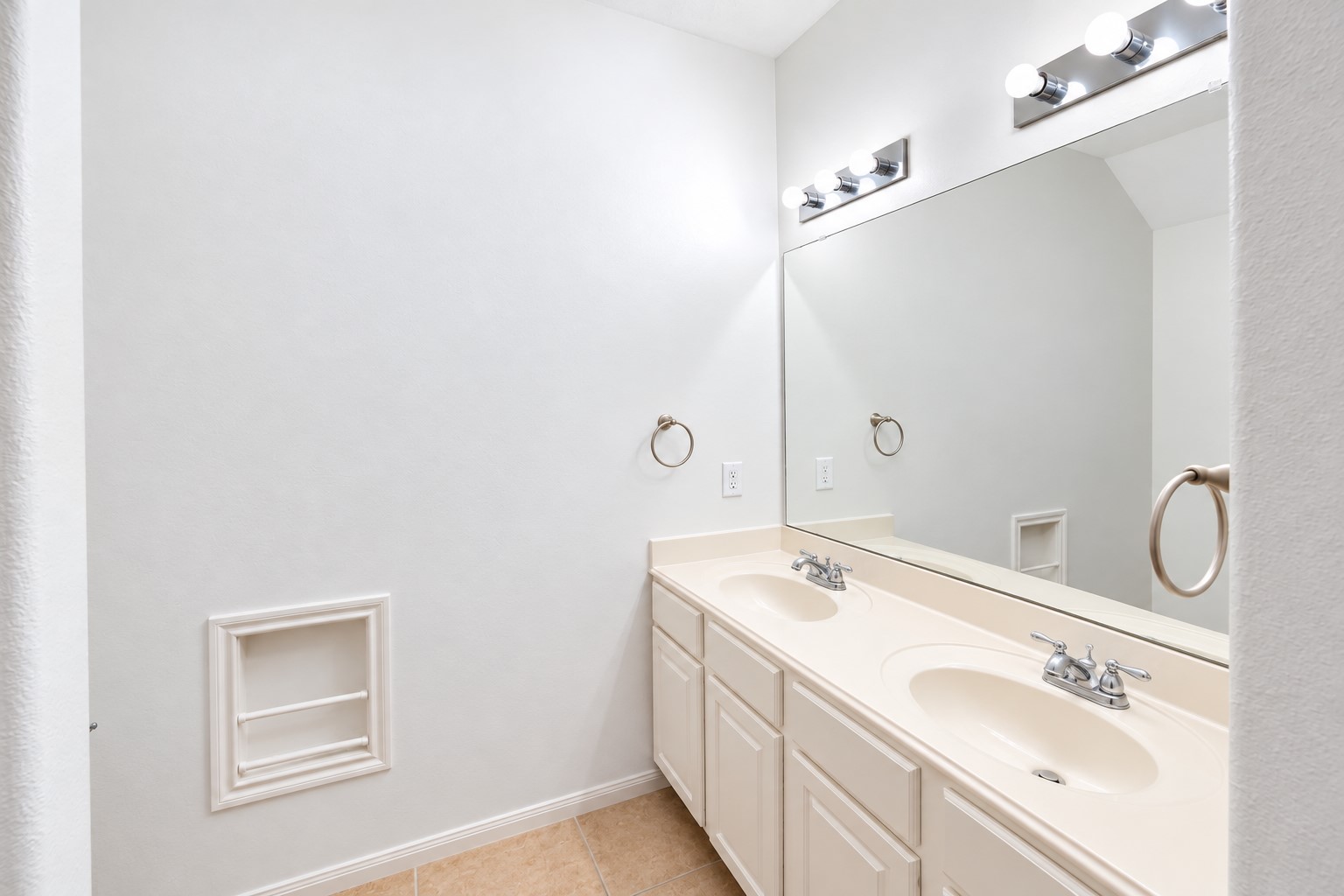 8019 Thorncroft Manor Lane, Richmond, TX 77407