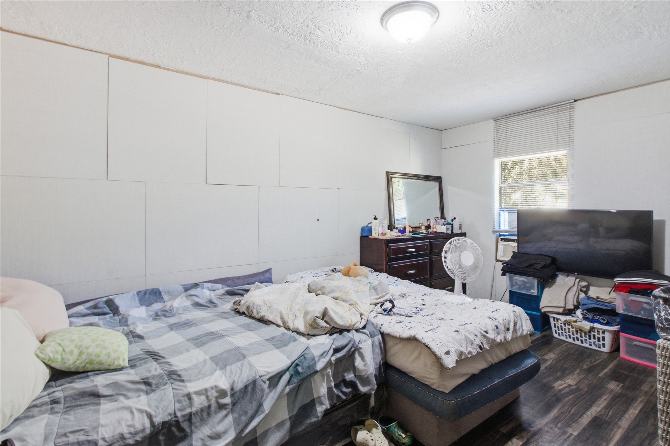 6038 Belmark Street, Houston, TX 77033