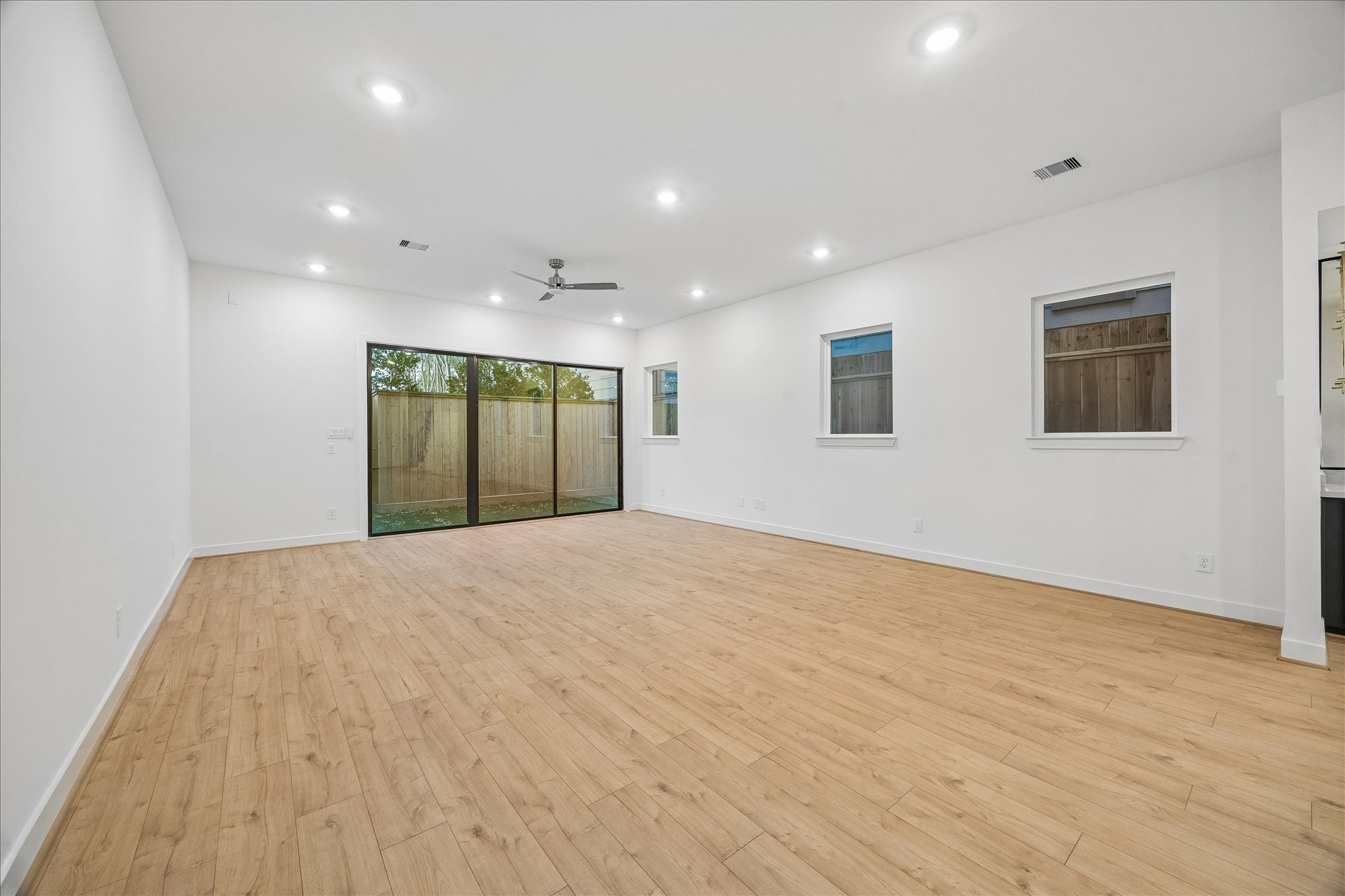 5018 Schuler Street, Houston, TX 77007