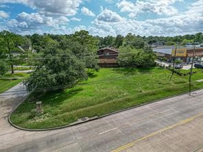 520 FM 517 Road W, Dickinson, TX 77539