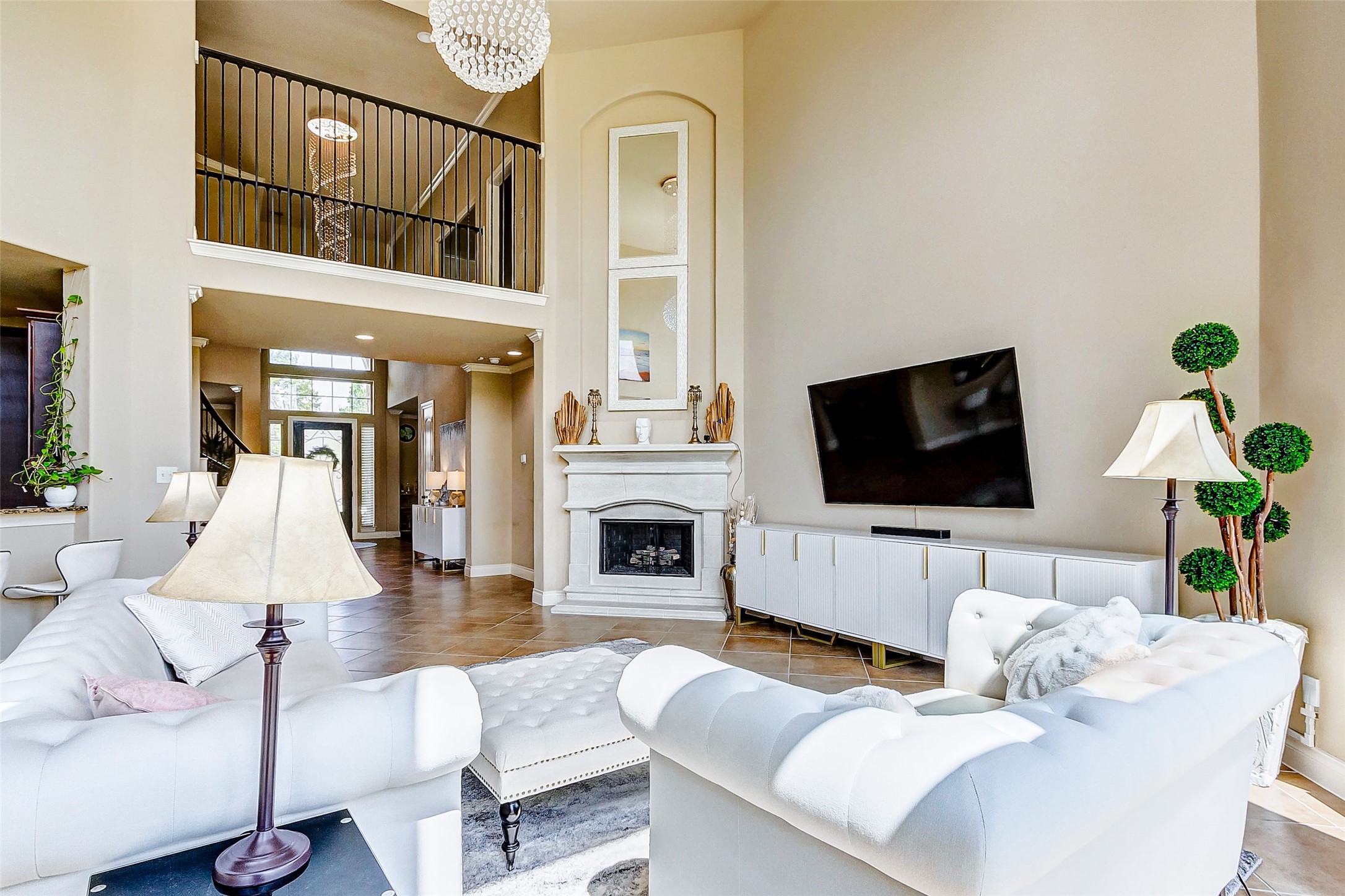 16214 Canova Hill Lane, Houston, TX 77044