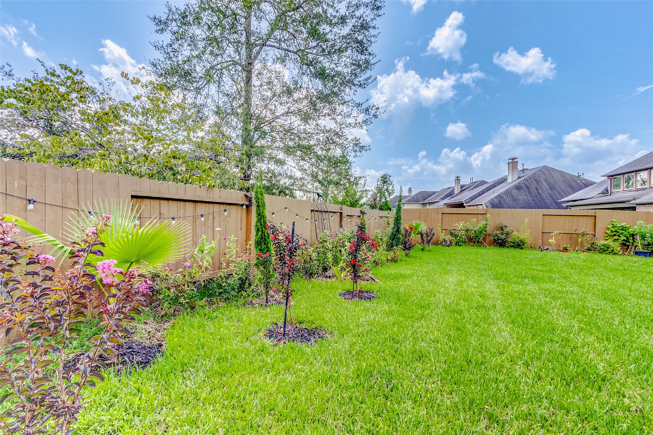 16214 Canova Hill Lane, Houston, TX 77044