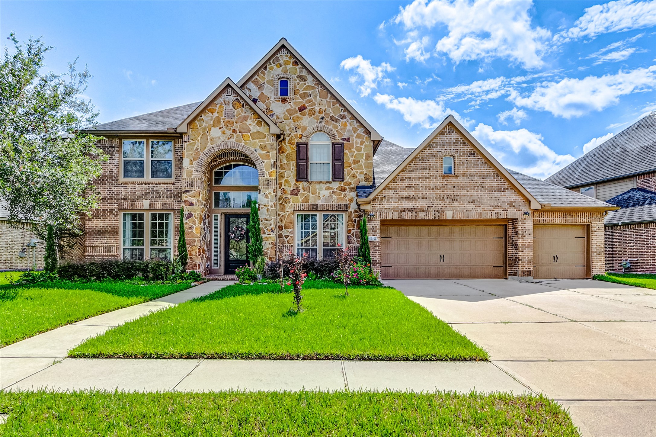 16214 Canova Hill Lane, Houston, TX 77044