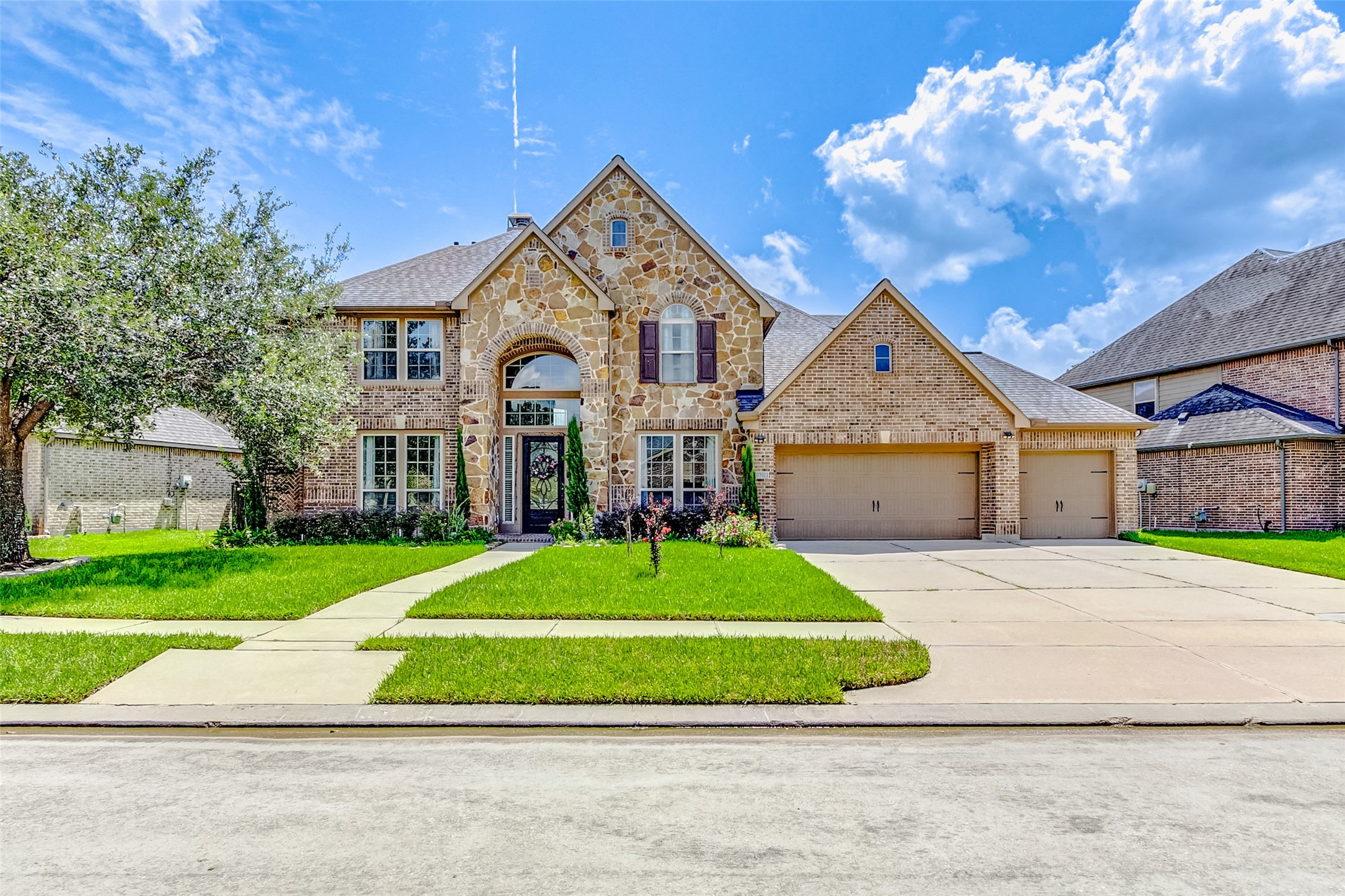 16214 Canova Hill Lane, Houston, TX 77044